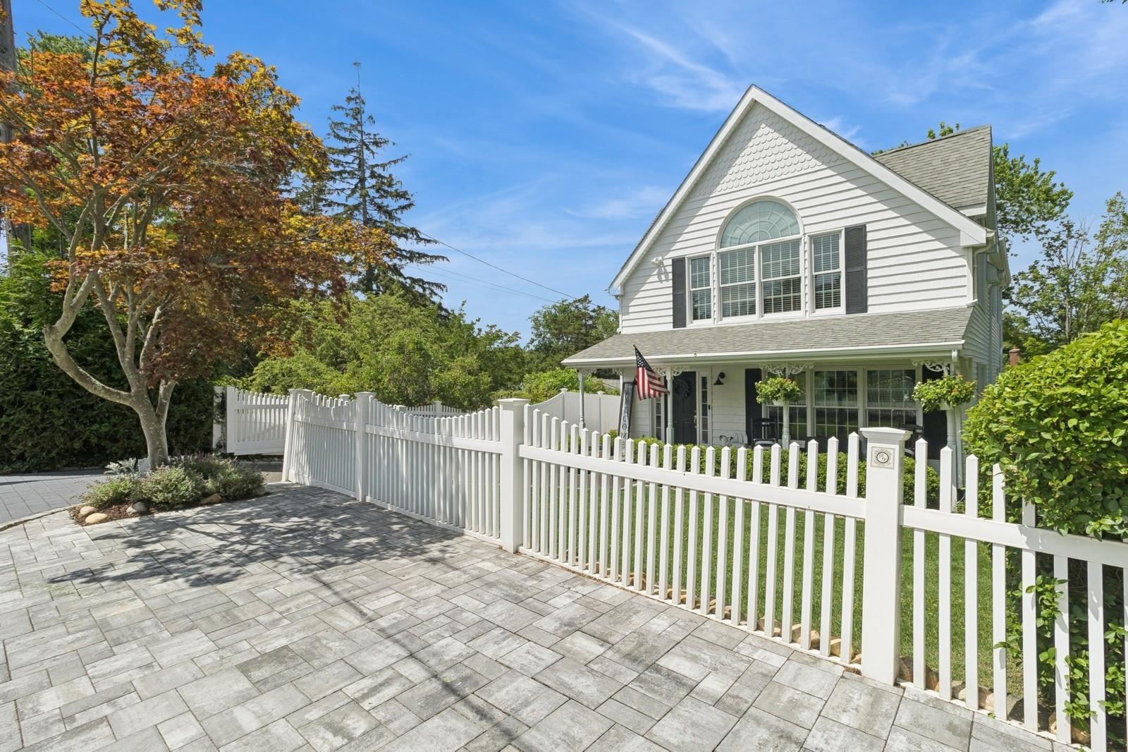 42 Beech Road, Rocky Point, NY 11778