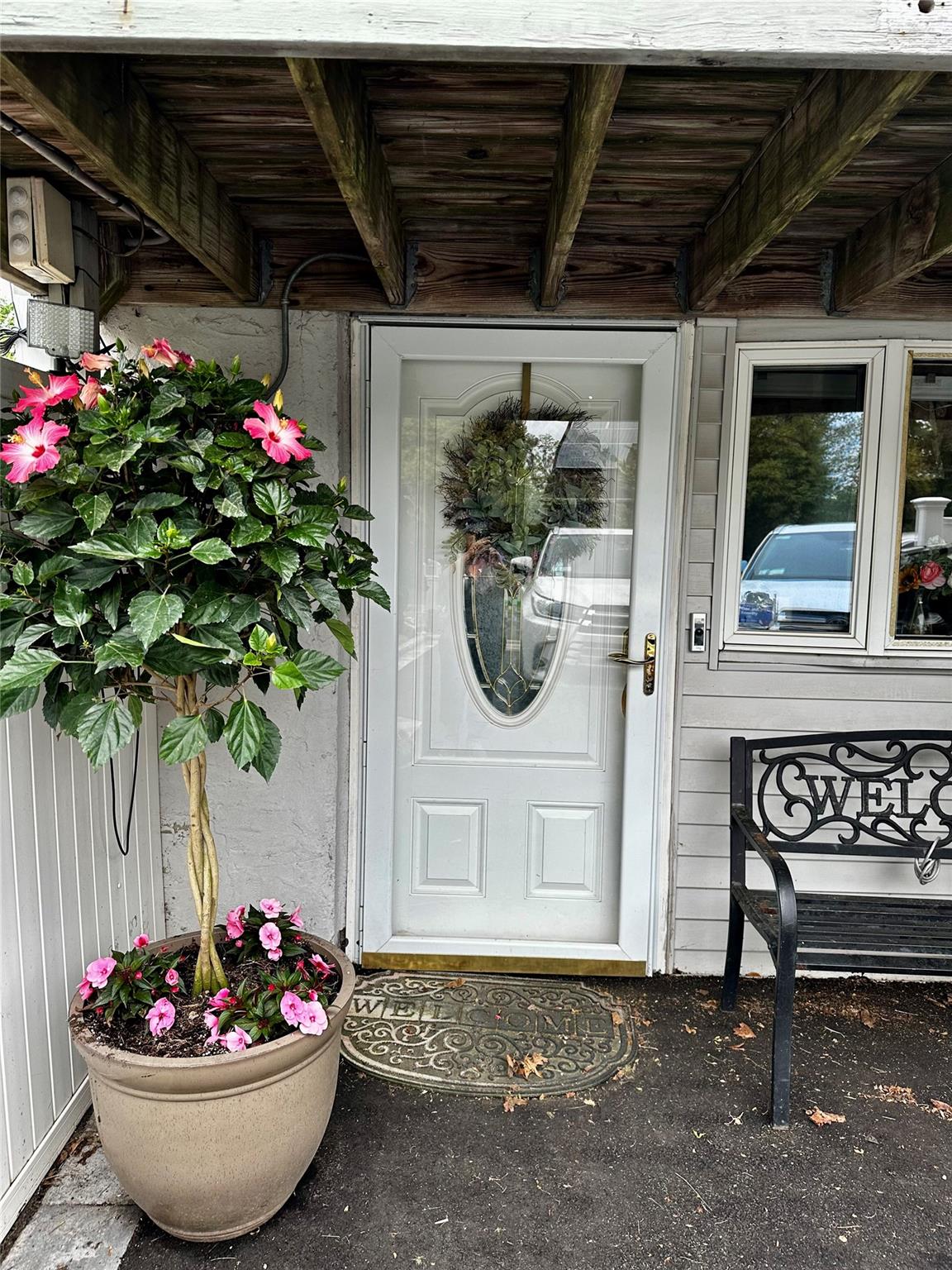 Kings Park, NY 11754