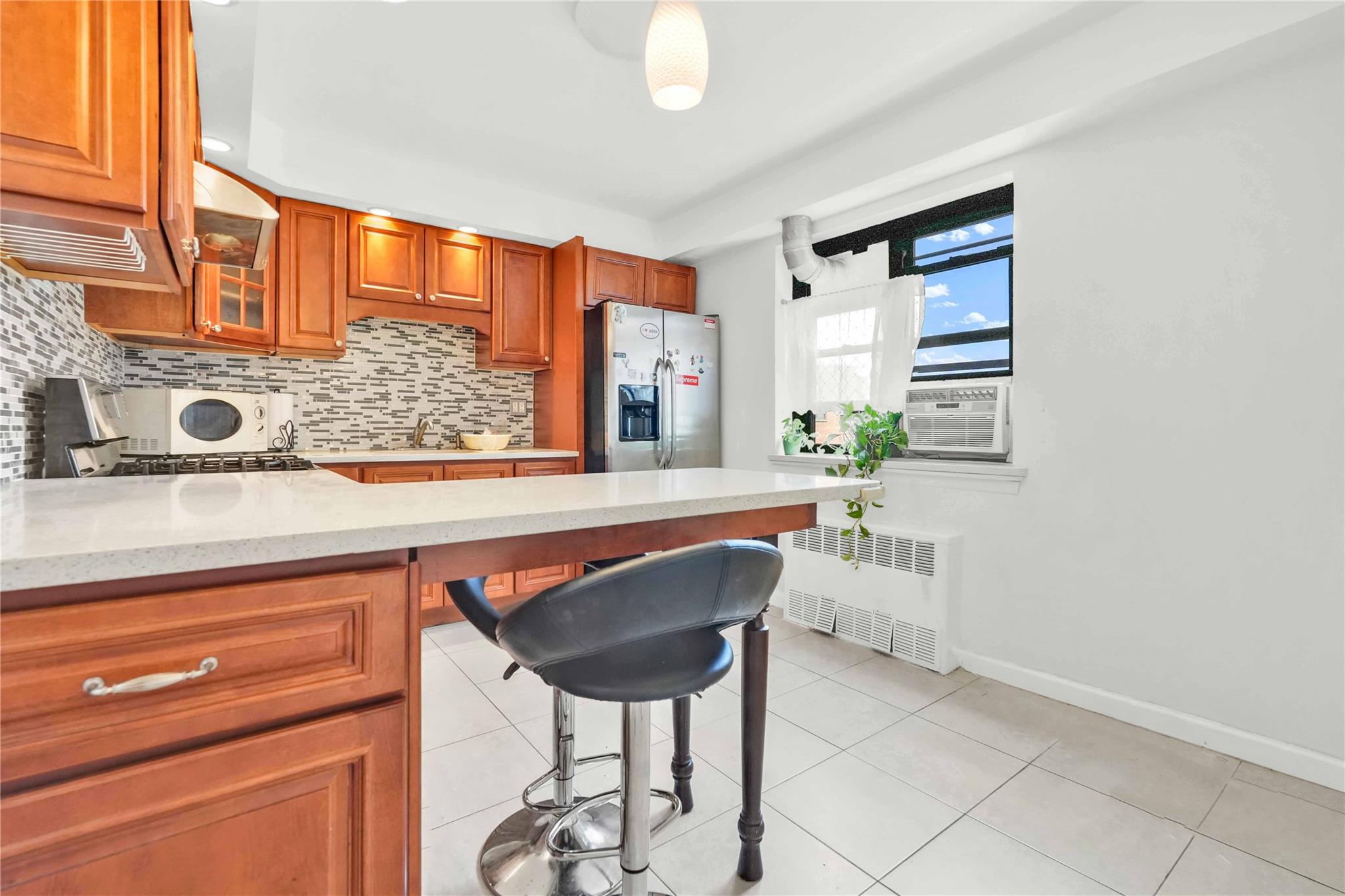 2950 137th Street # 6J, Flushing, NY 11354