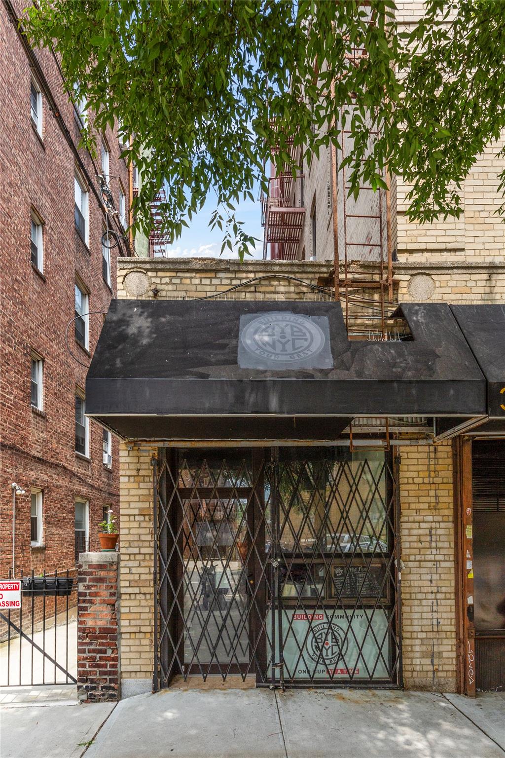 39-40 43rd Avenue, Sunnyside, NY 11104