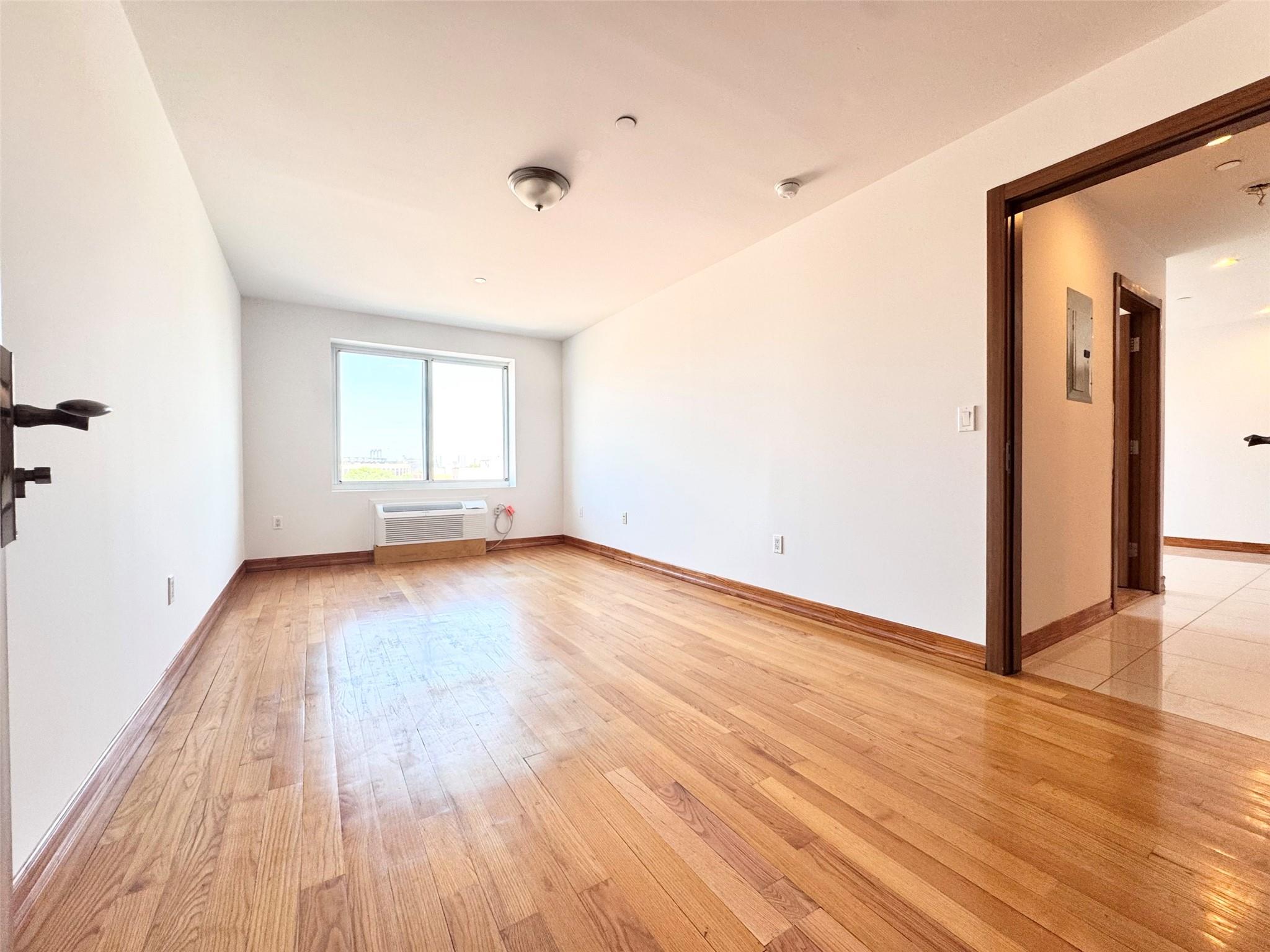 37-17 111th # 5B, Corona, NY 11368