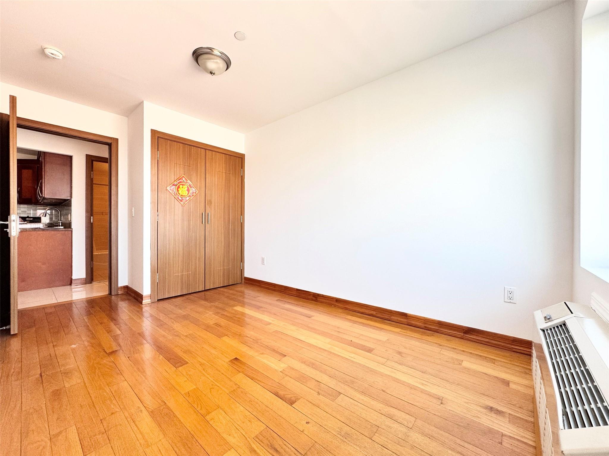 37-17 111th # 5B, Corona, NY 11368