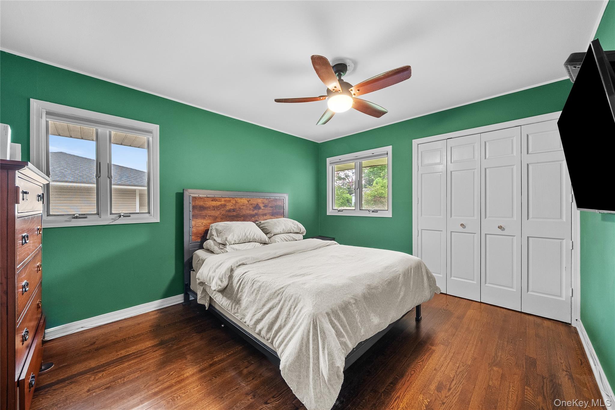 12 Donna Lane, Commack, NY 11725