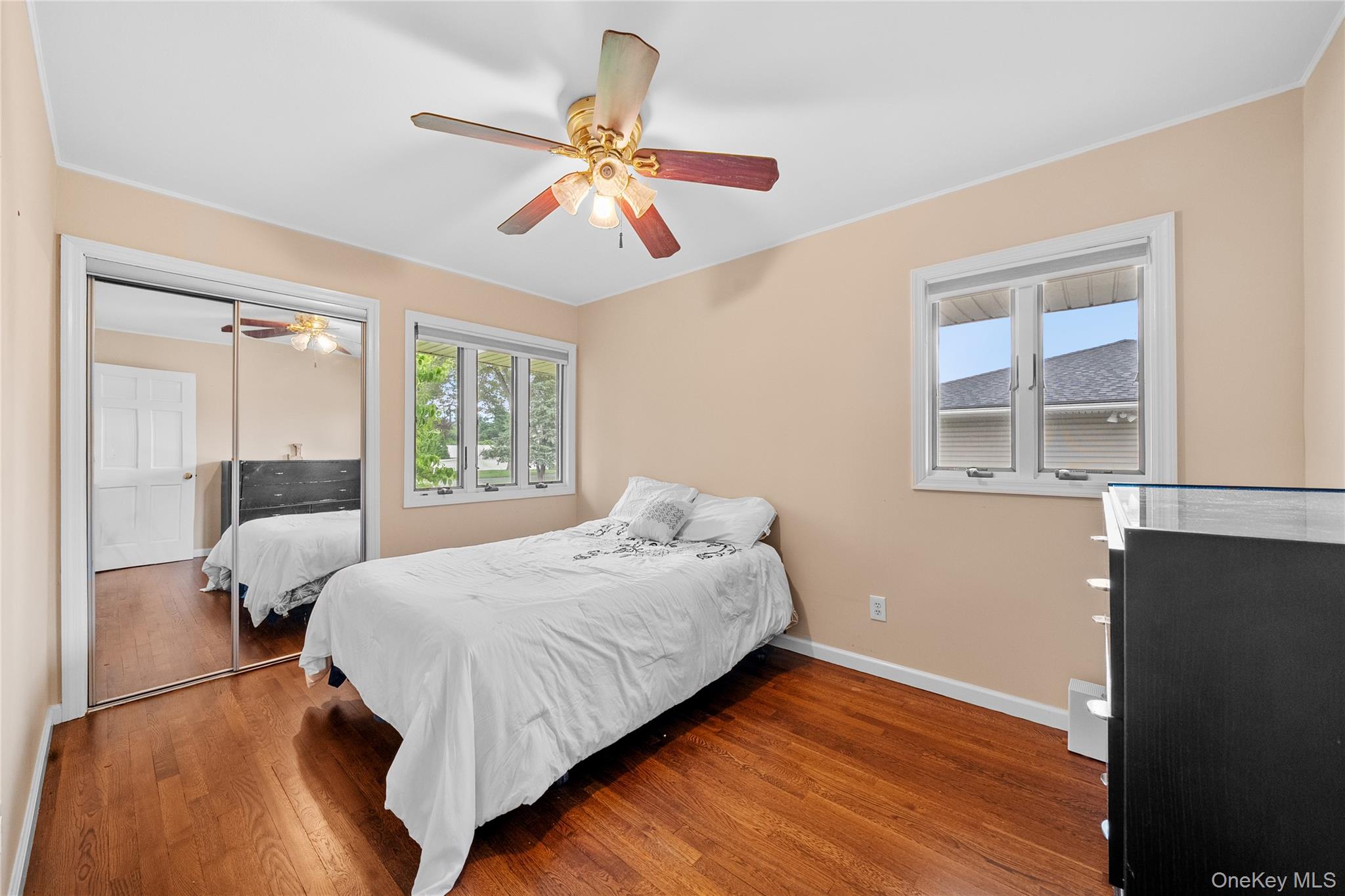 12 Donna Lane, Commack, NY 11725