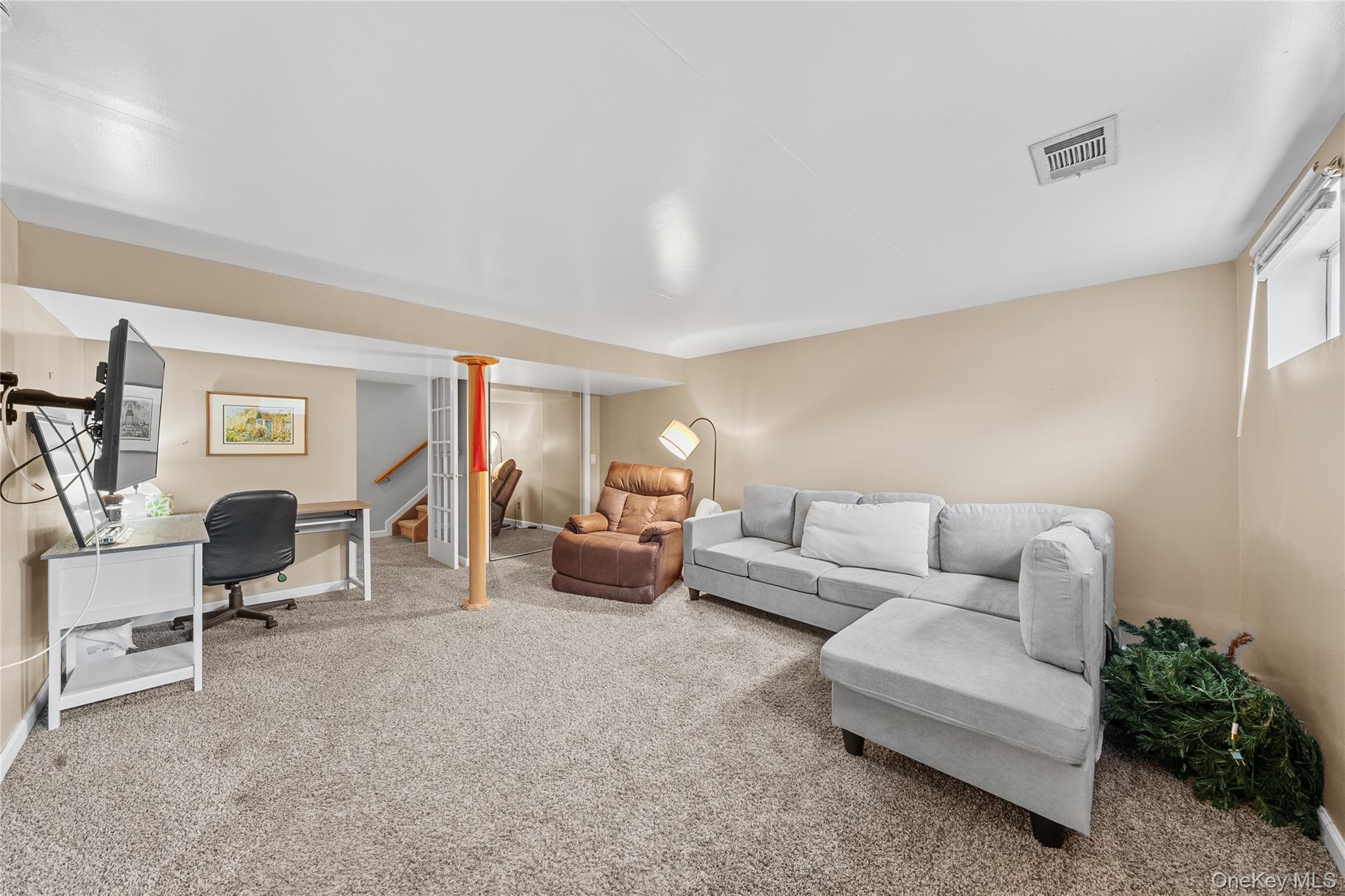 12 Donna Lane, Commack, NY 11725