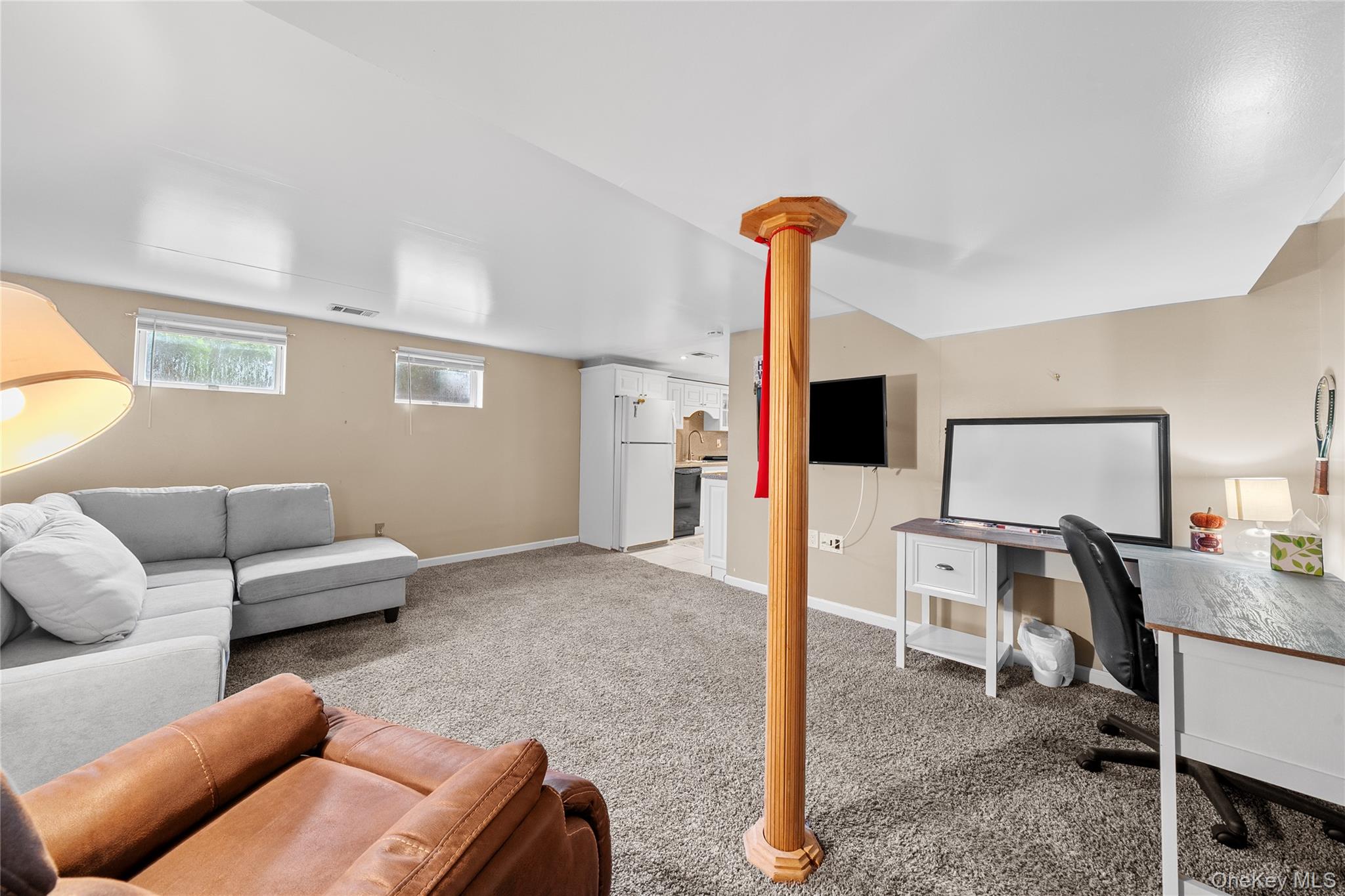 12 Donna Lane, Commack, NY 11725