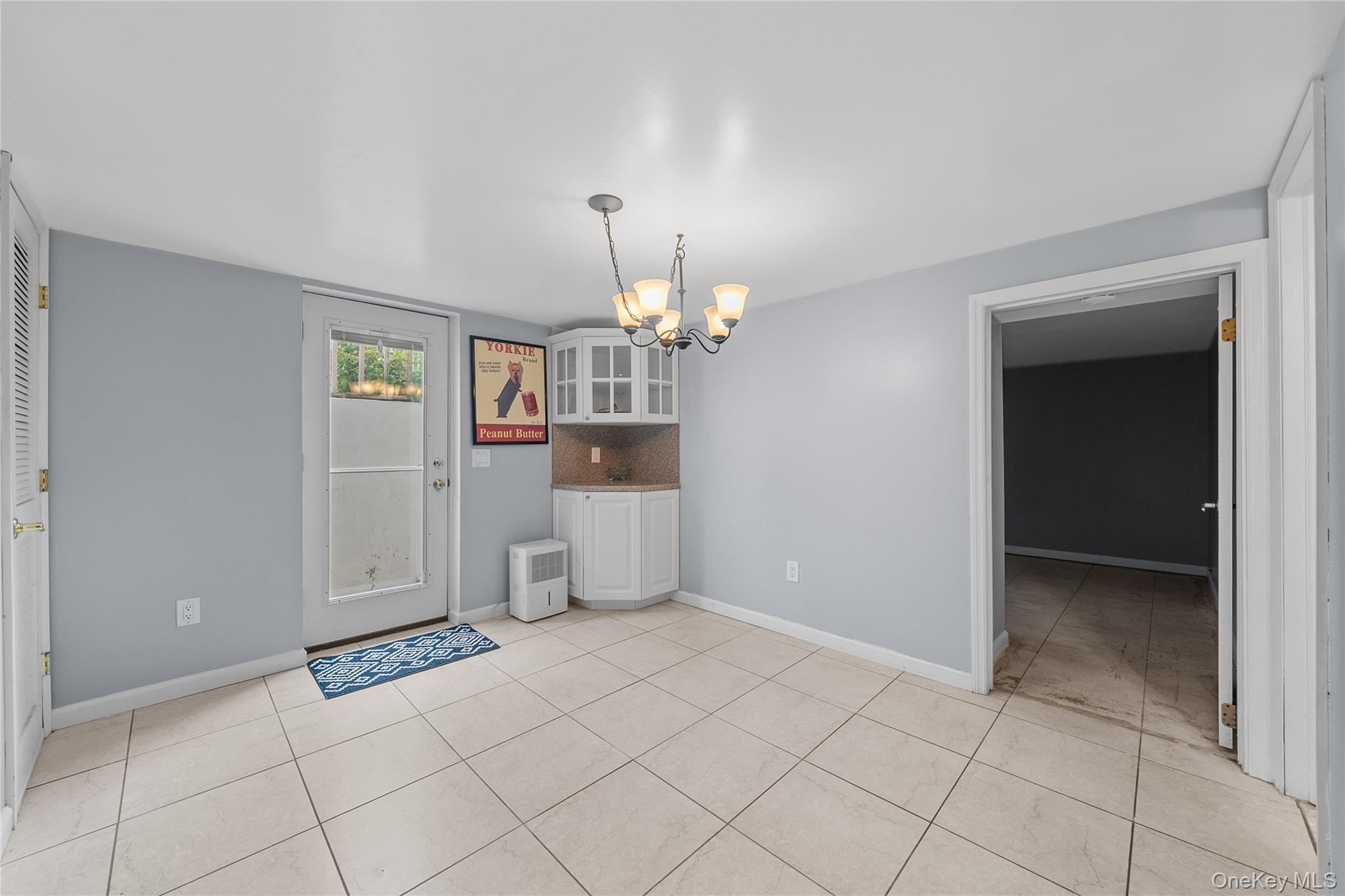 12 Donna Lane, Commack, NY 11725