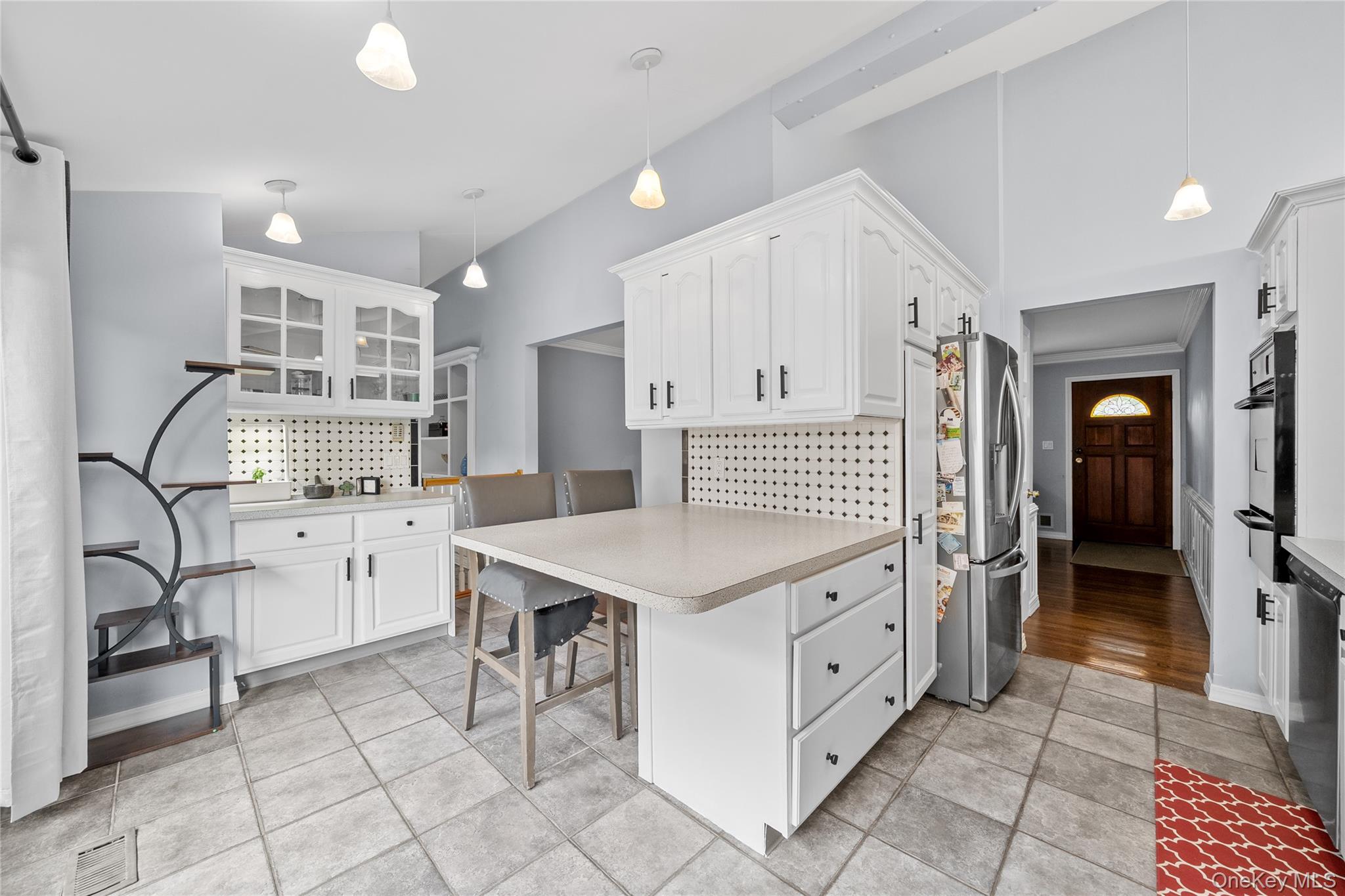 12 Donna Lane, Commack, NY 11725