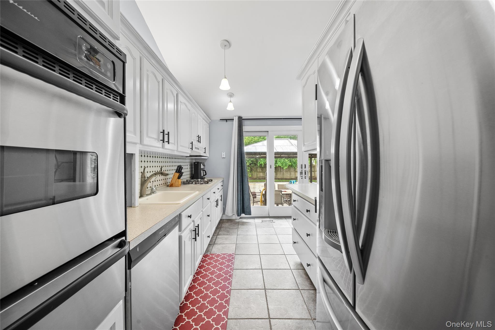 12 Donna Lane, Commack, NY 11725