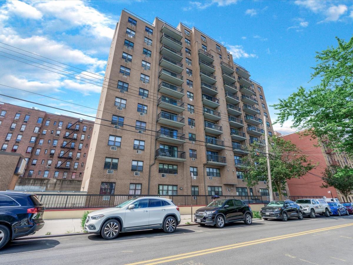 147-20 35th Avenue # 9G, Flushing, NY 11354