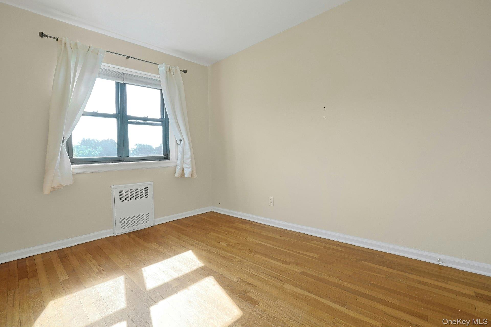 19 Old Mamaroneck Road # 6M, White Plains, NY 10605