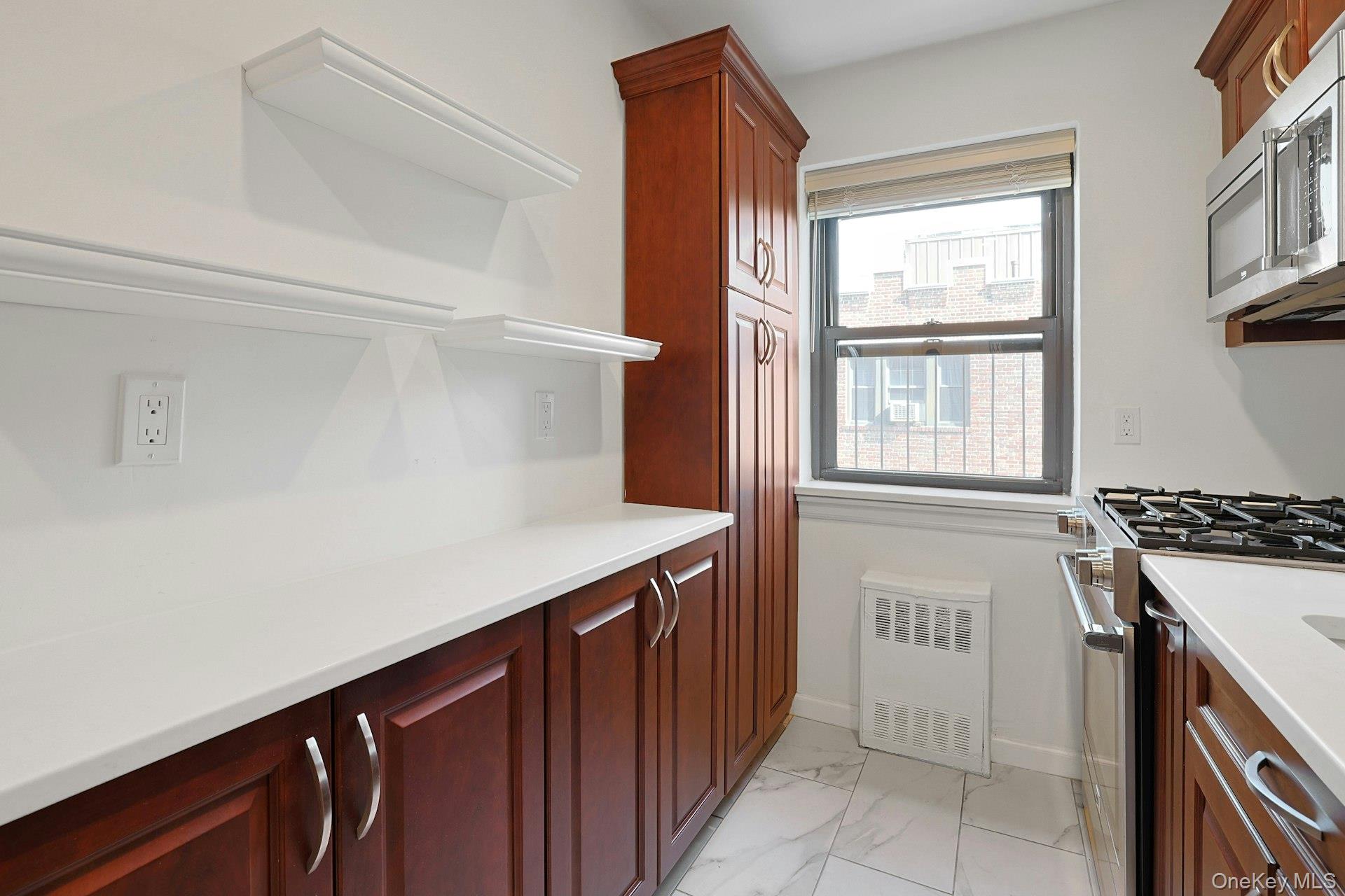 19 Old Mamaroneck Road # 6M, White Plains, NY 10605