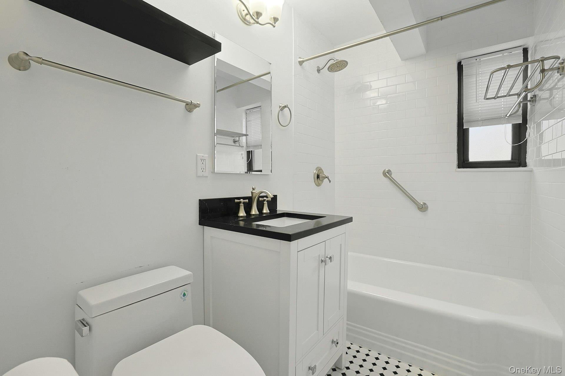 19 Old Mamaroneck Road # 6M, White Plains, NY 10605