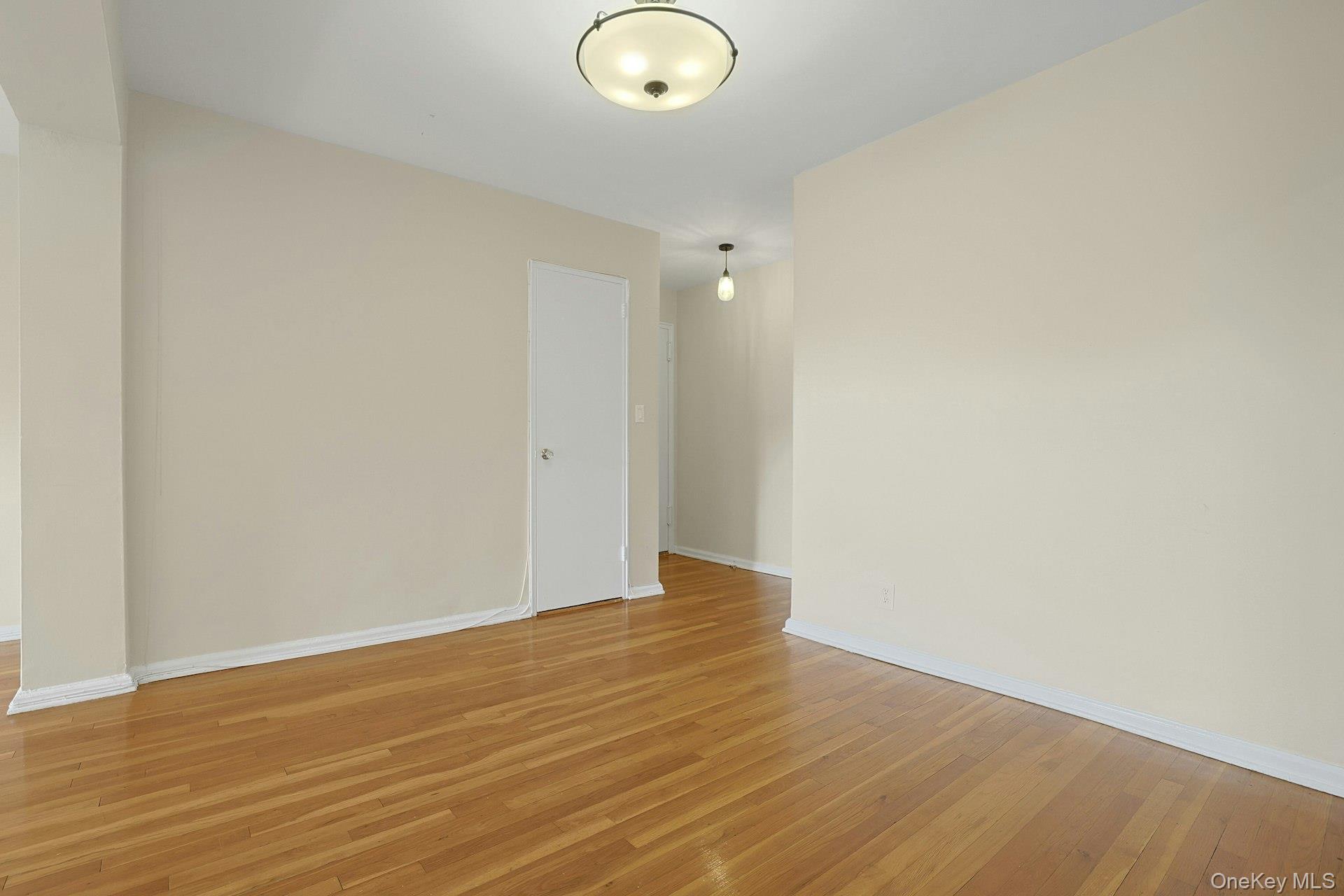 19 Old Mamaroneck Road # 6M, White Plains, NY 10605