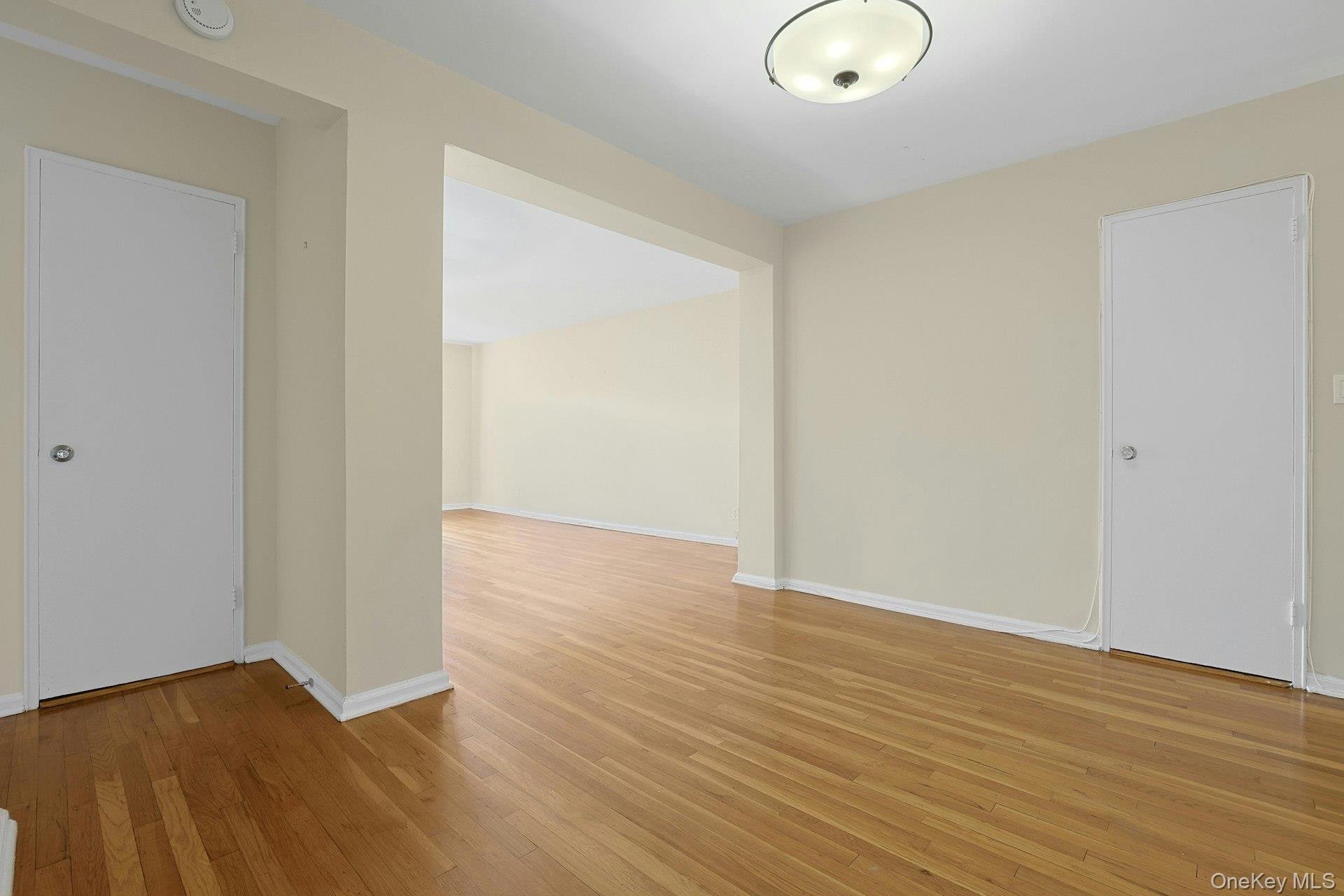 19 Old Mamaroneck Road # 6M, White Plains, NY 10605