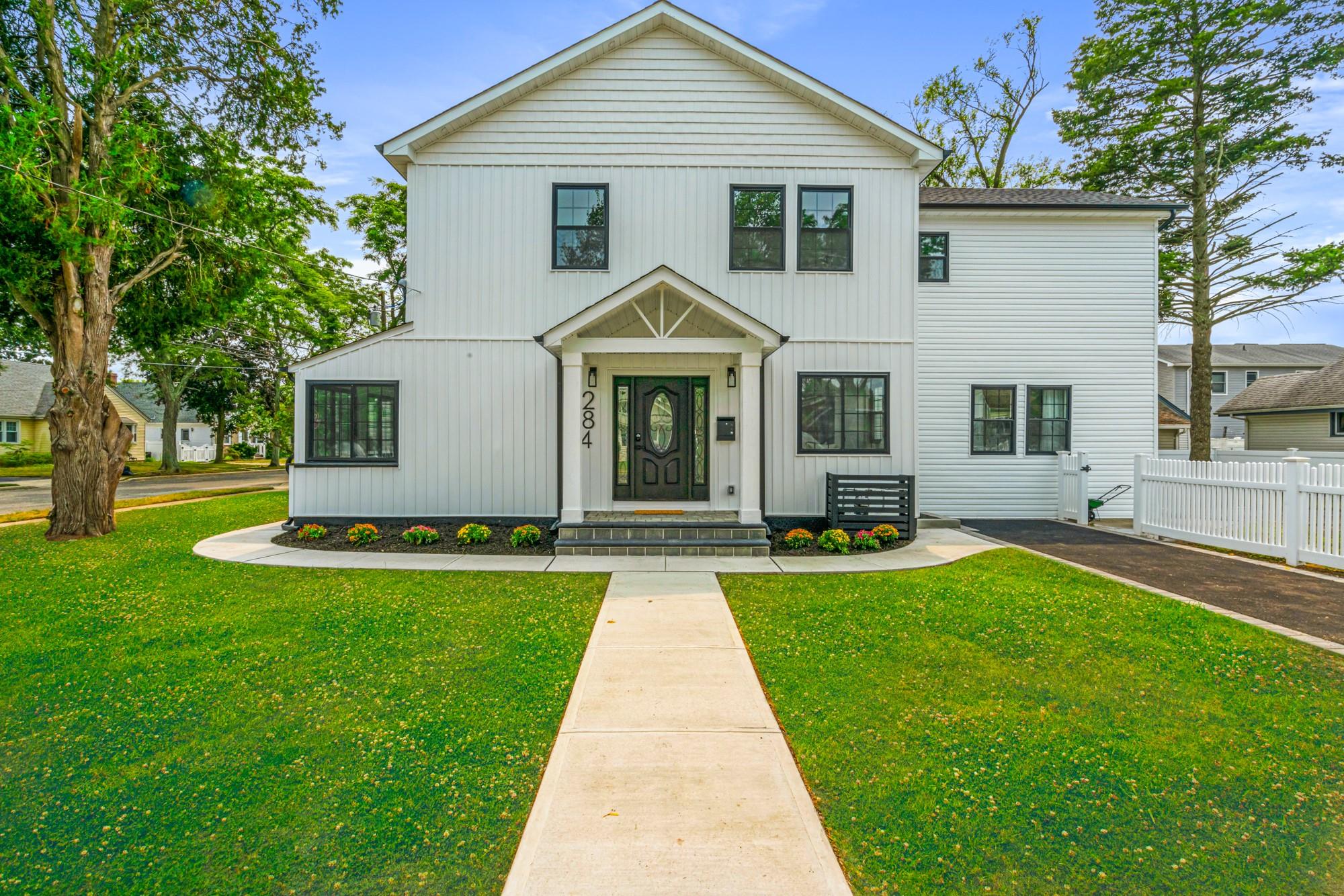 284 Madison Avenue, Oceanside, NY 11572