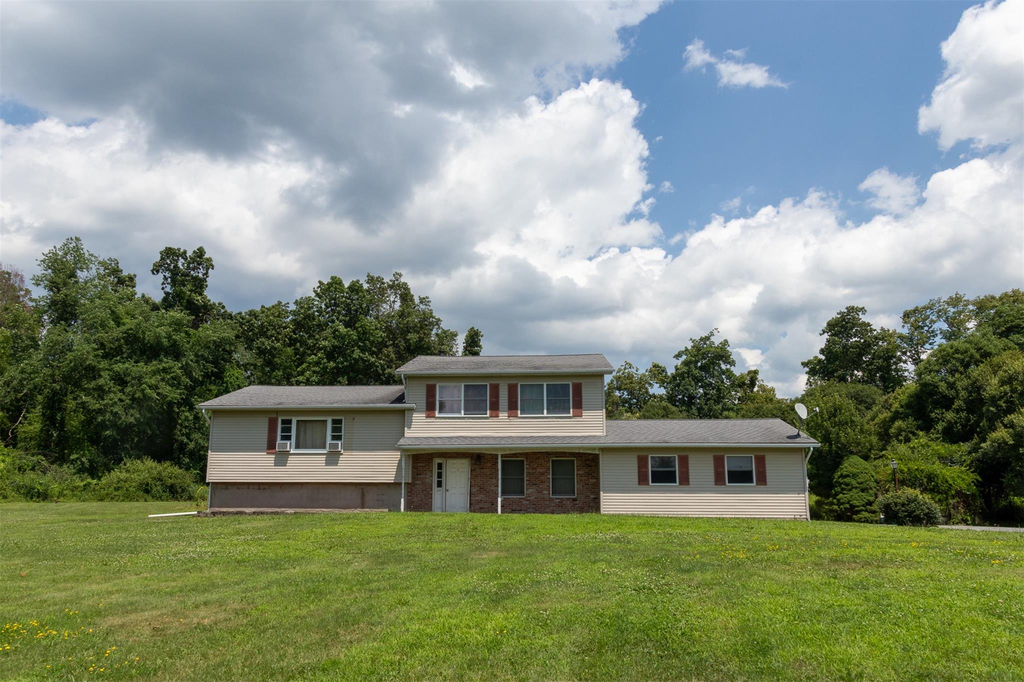 20 Meadow Ridge Lane, Lagrangeville, NY 12540