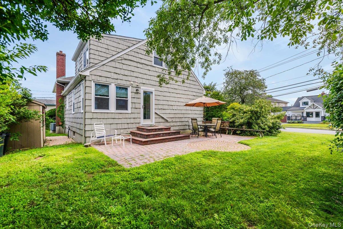 164 Blackheath Road, Lido Beach, NY 11561