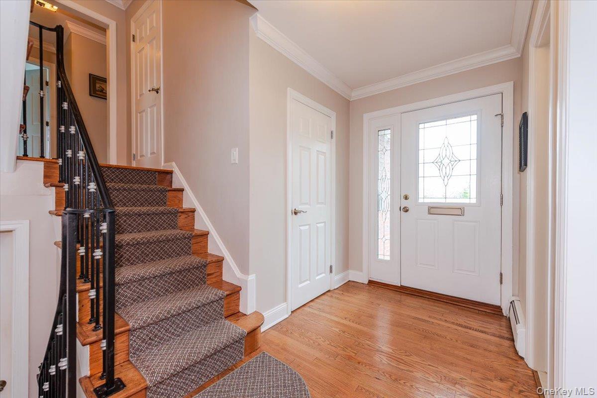 164 Blackheath Road, Lido Beach, NY 11561