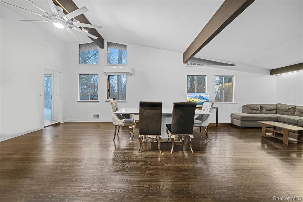 15 Gerardine Place, New City, NY 10956