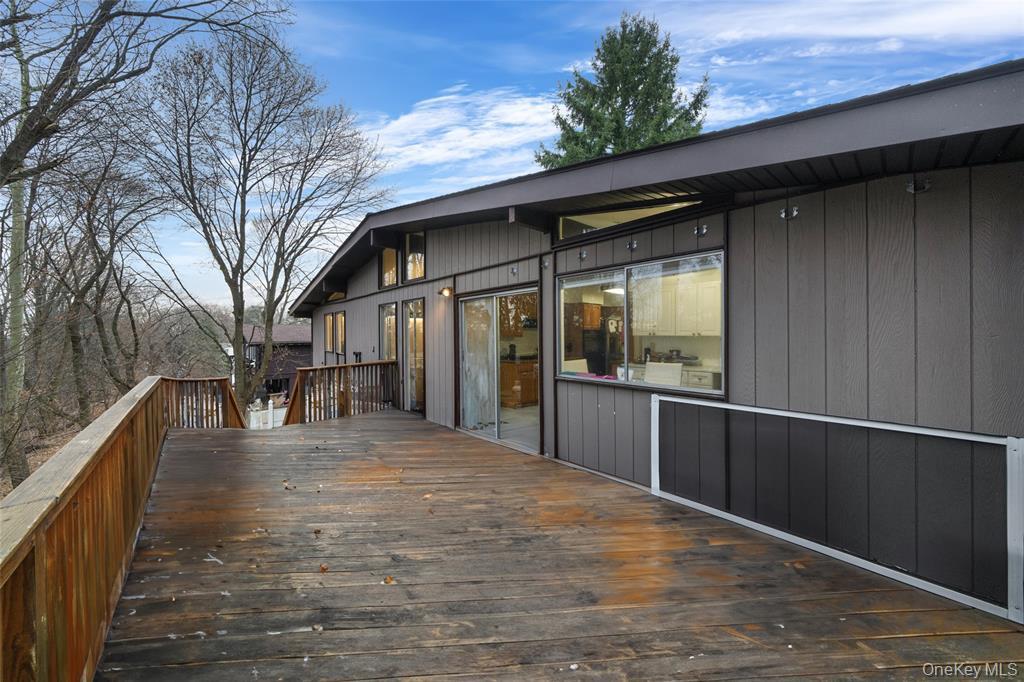 15 Gerardine Place, New City, NY 10956