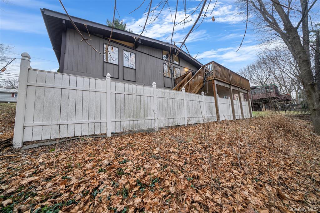 15 Gerardine Place, New City, NY 10956