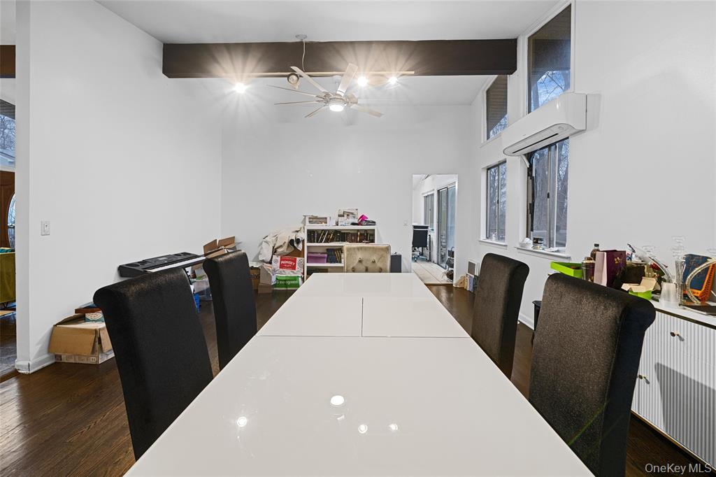 15 Gerardine Place, New City, NY 10956