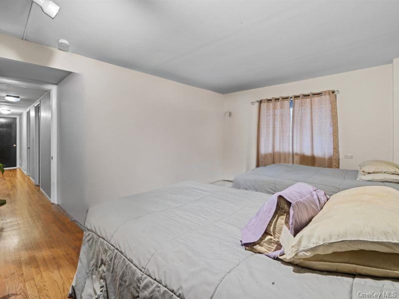 15 Gerardine Place, New City, NY 10956