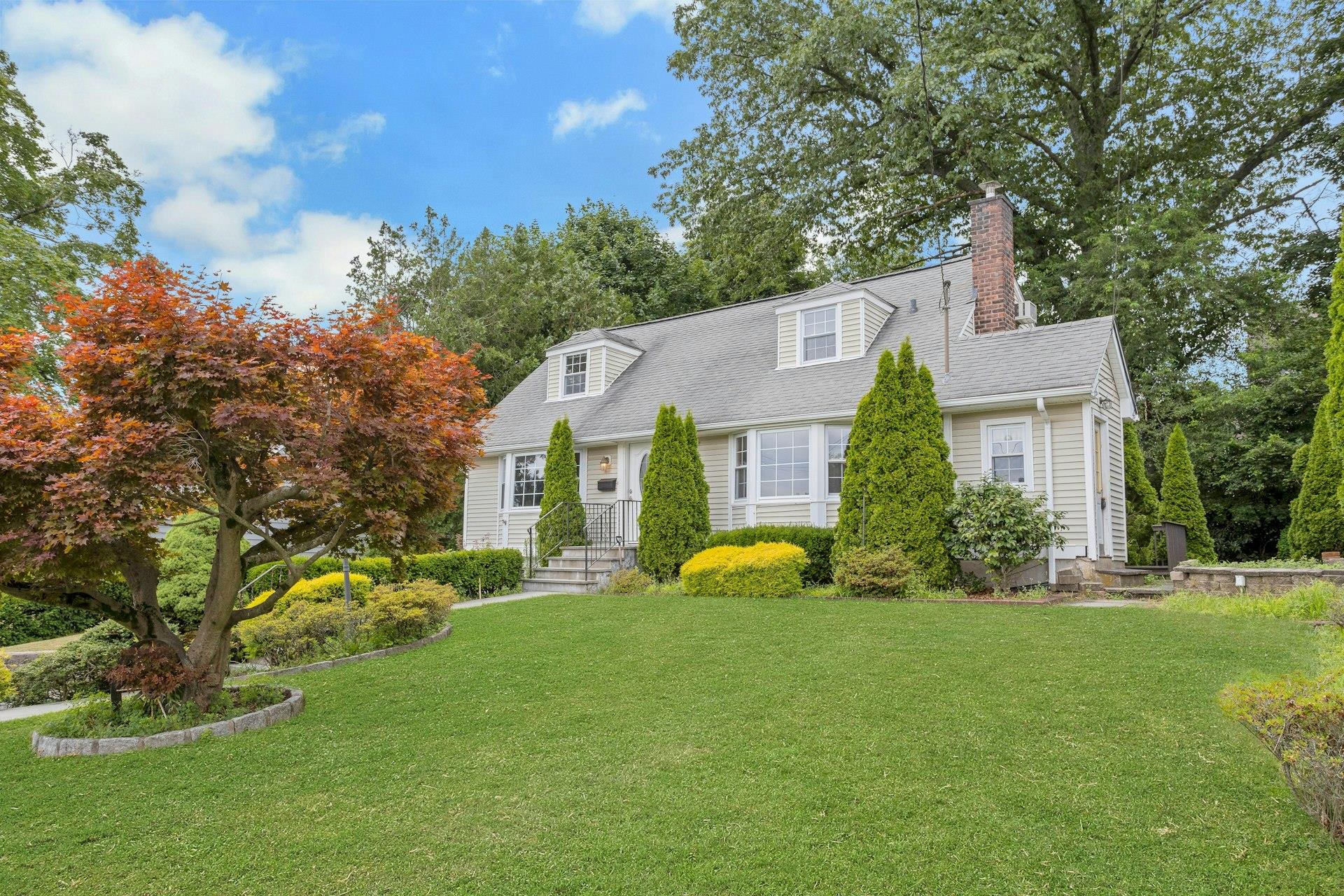 11 Kingston Avenue, West Harrison, NY 10604