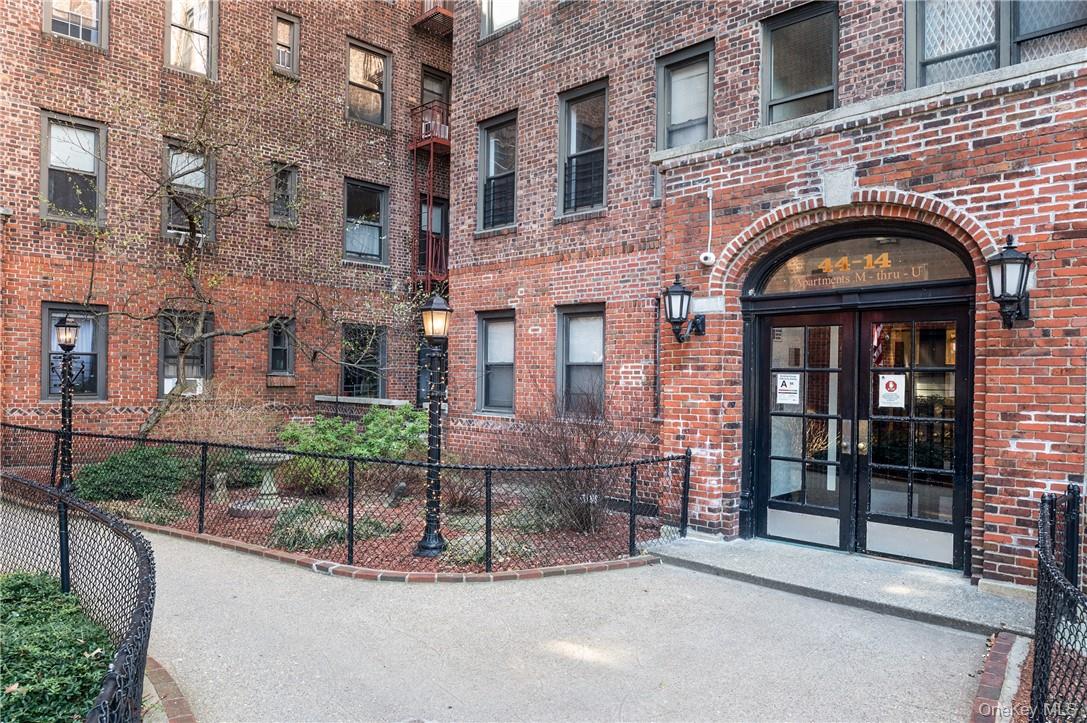 44-14 Newtown Road # 3C, Astoria, NY 11103