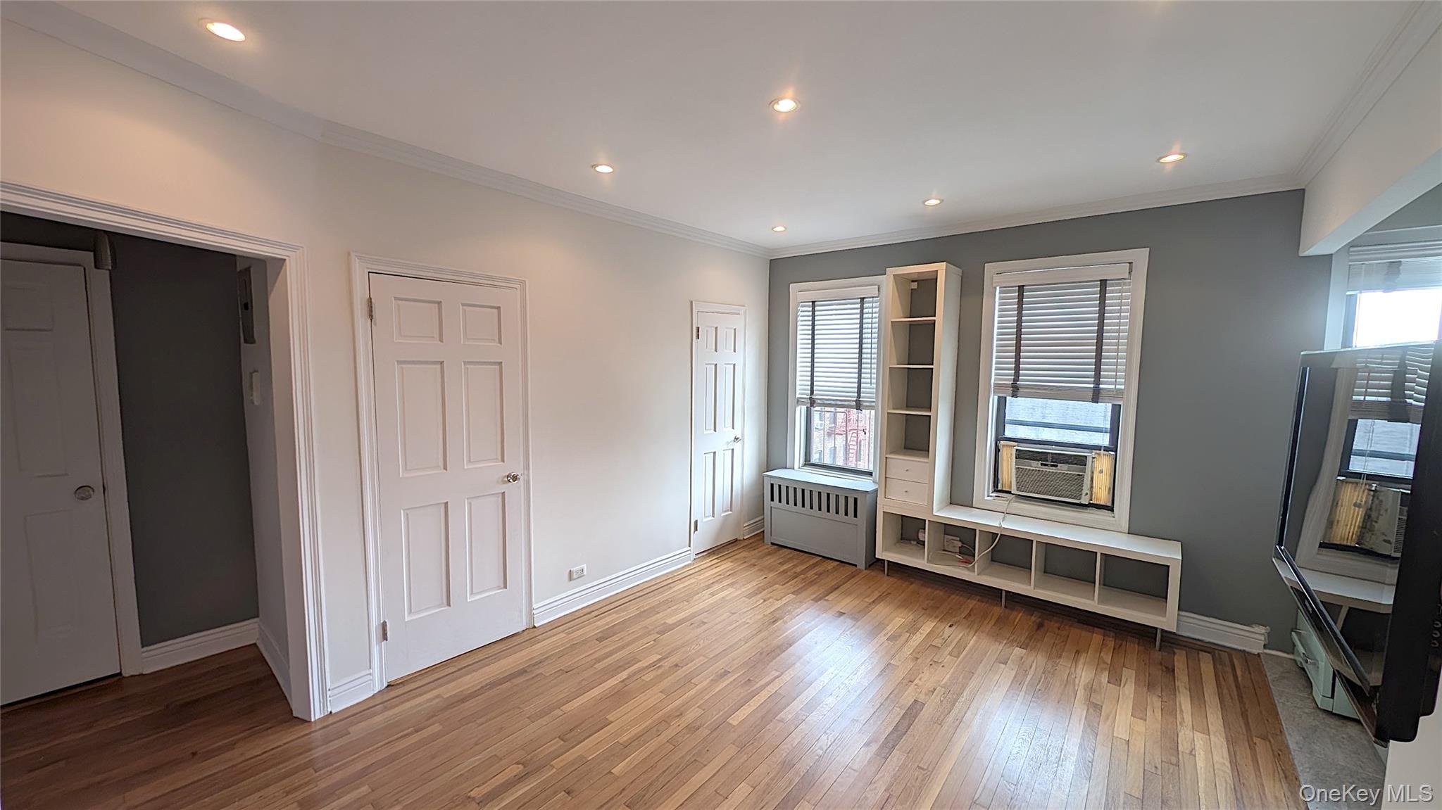 44-14 Newtown Road # 3C, Astoria, NY 11103