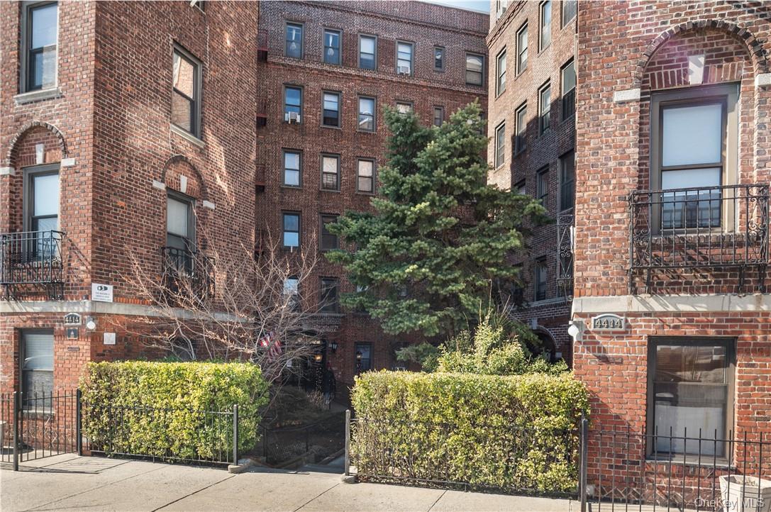 44-14 Newtown Road # 3C, Astoria, NY 11103