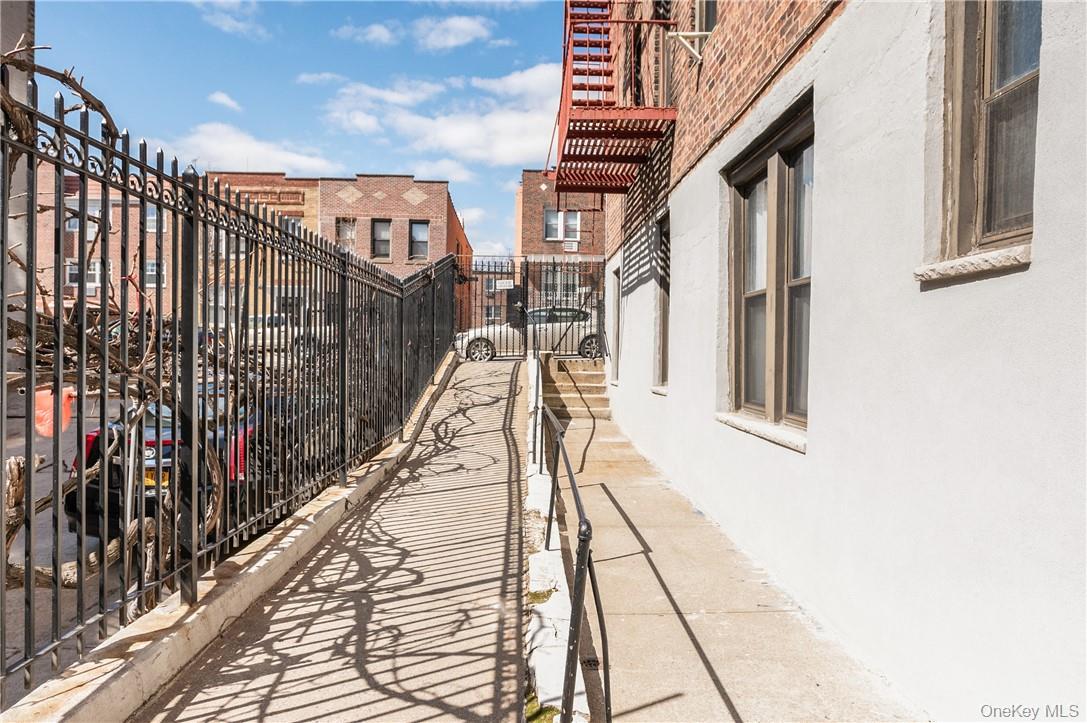 44-14 Newtown Road # 3C, Astoria, NY 11103