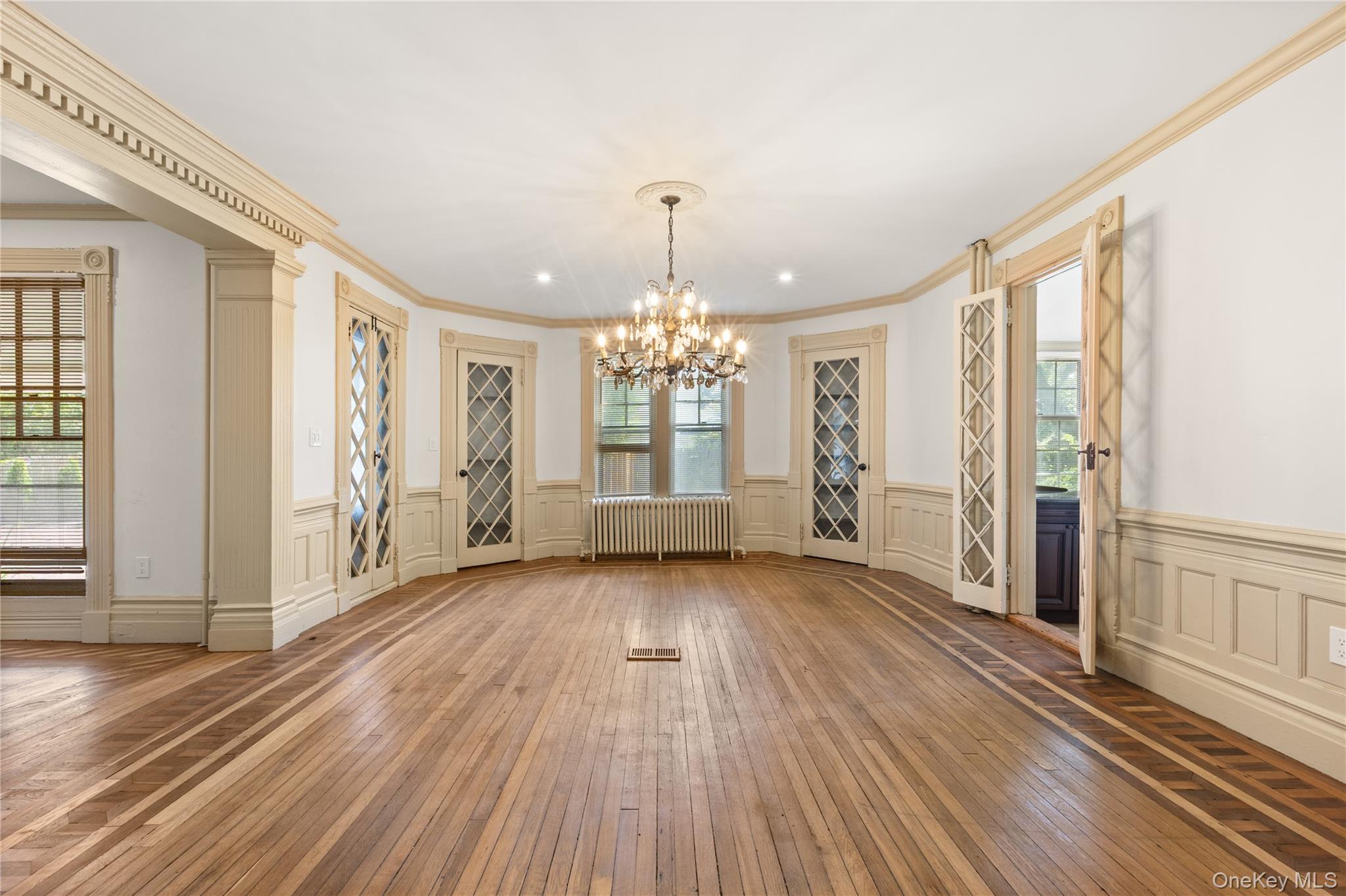 80 Ocean Avenue, Bay Shore, NY 11706