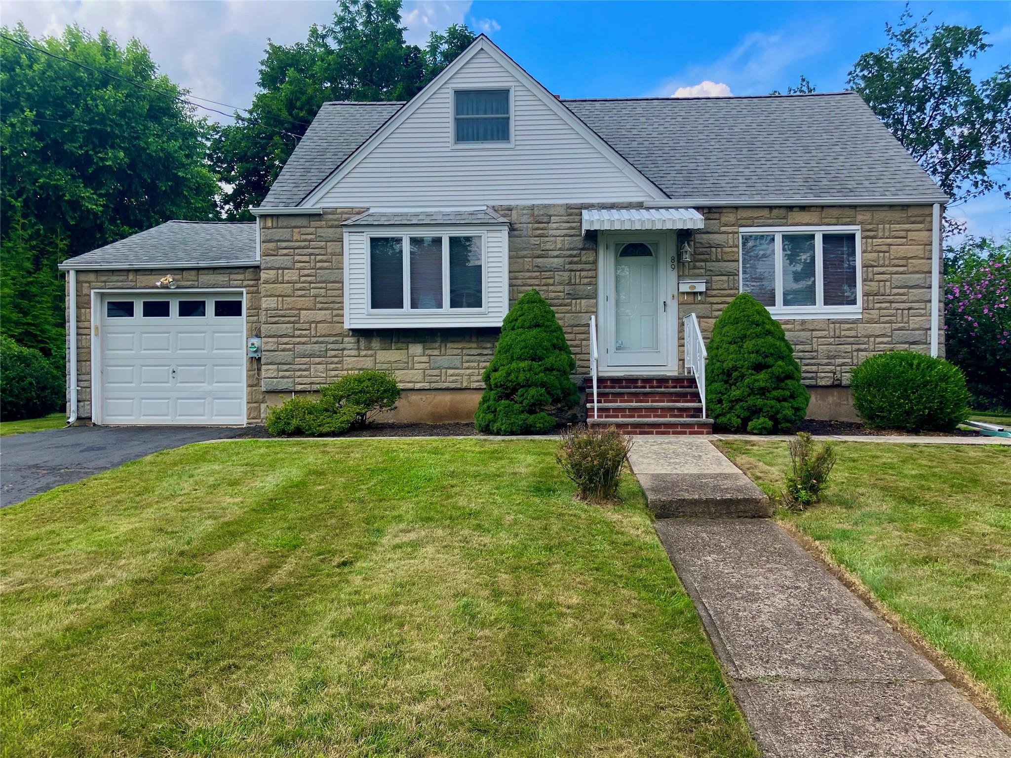 89 Secor Boulevard, Pearl River, NY 10965