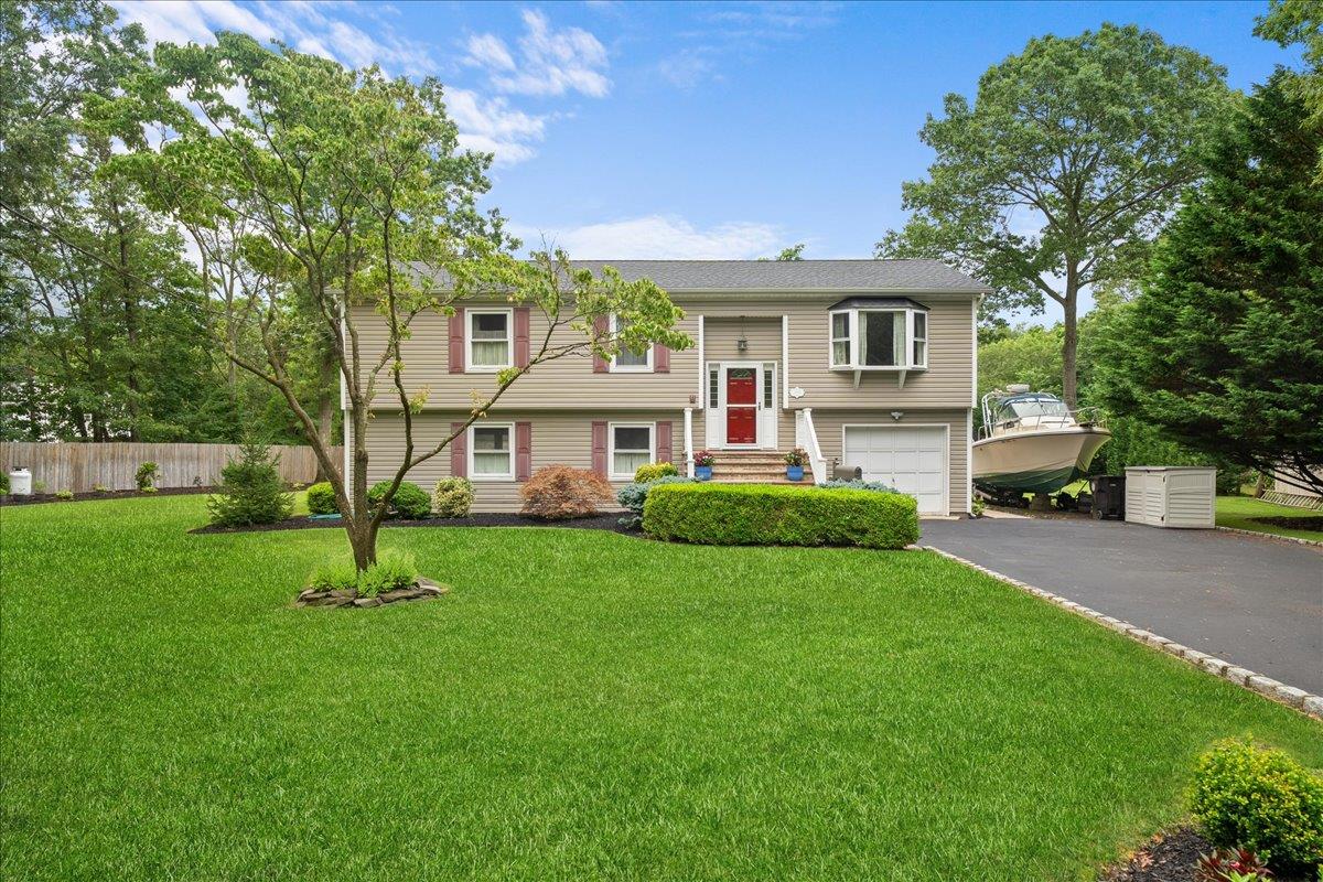 353 Brookville Avenue, Islip, NY 11751