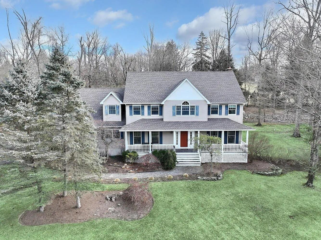 35 Rose Hill Road, Montebello, NY 10901