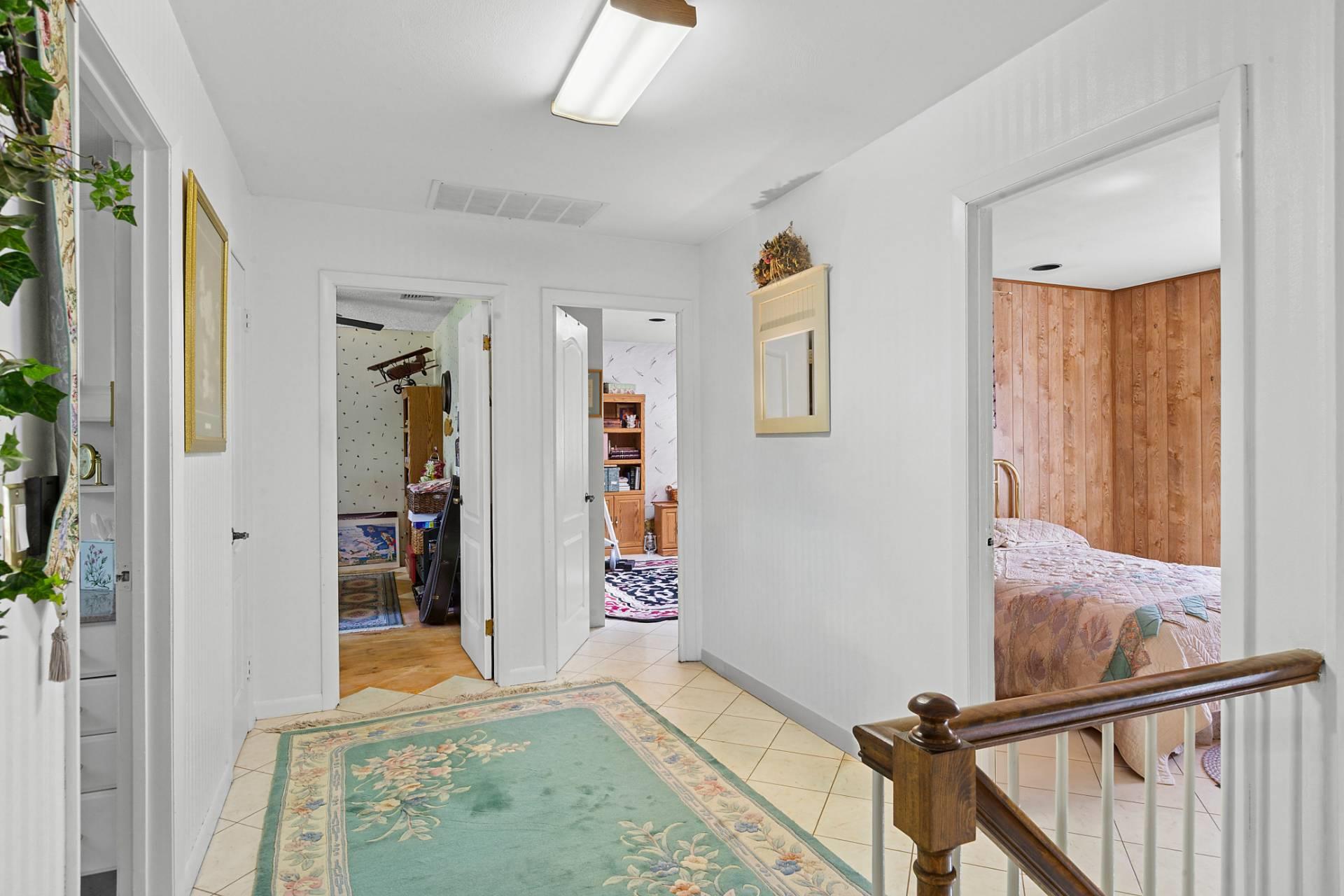 9 Marydale Lane, Bellport, NY 11719