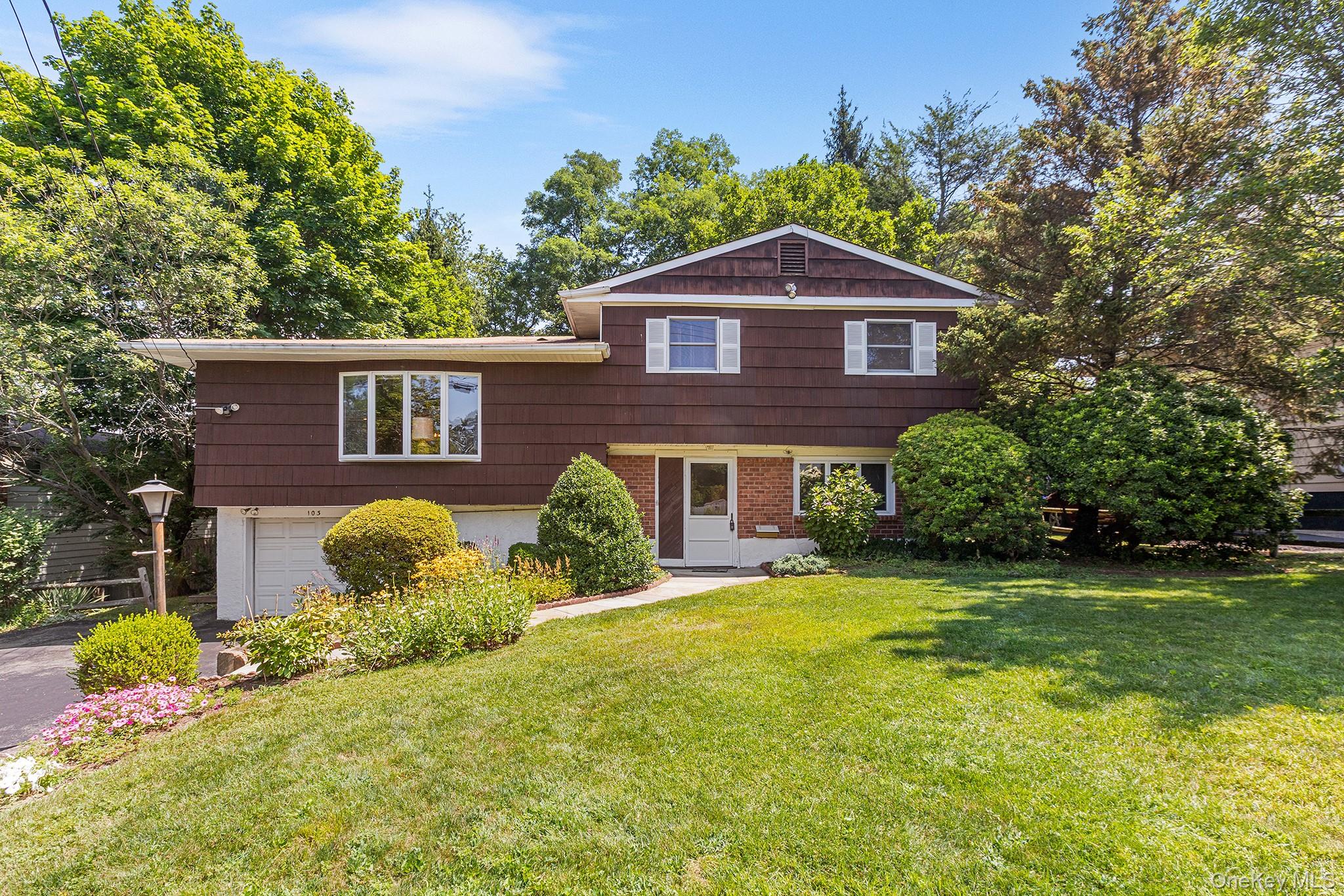 103 Parkview Road, Elmsford, NY 10523