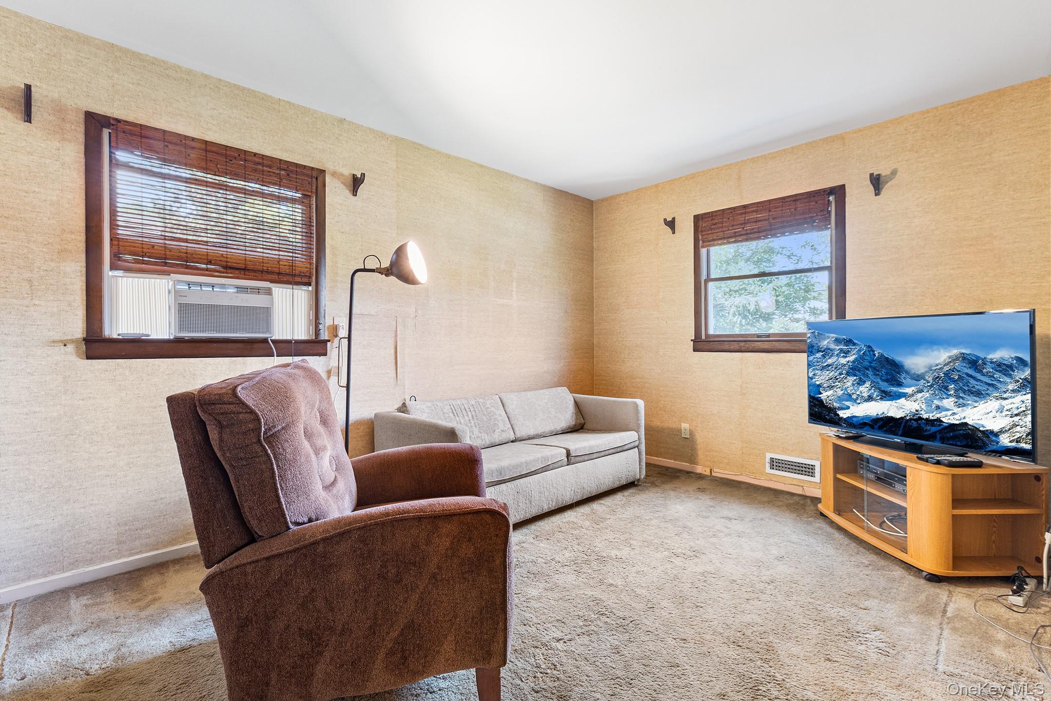 103 Parkview Road, Elmsford, NY 10523