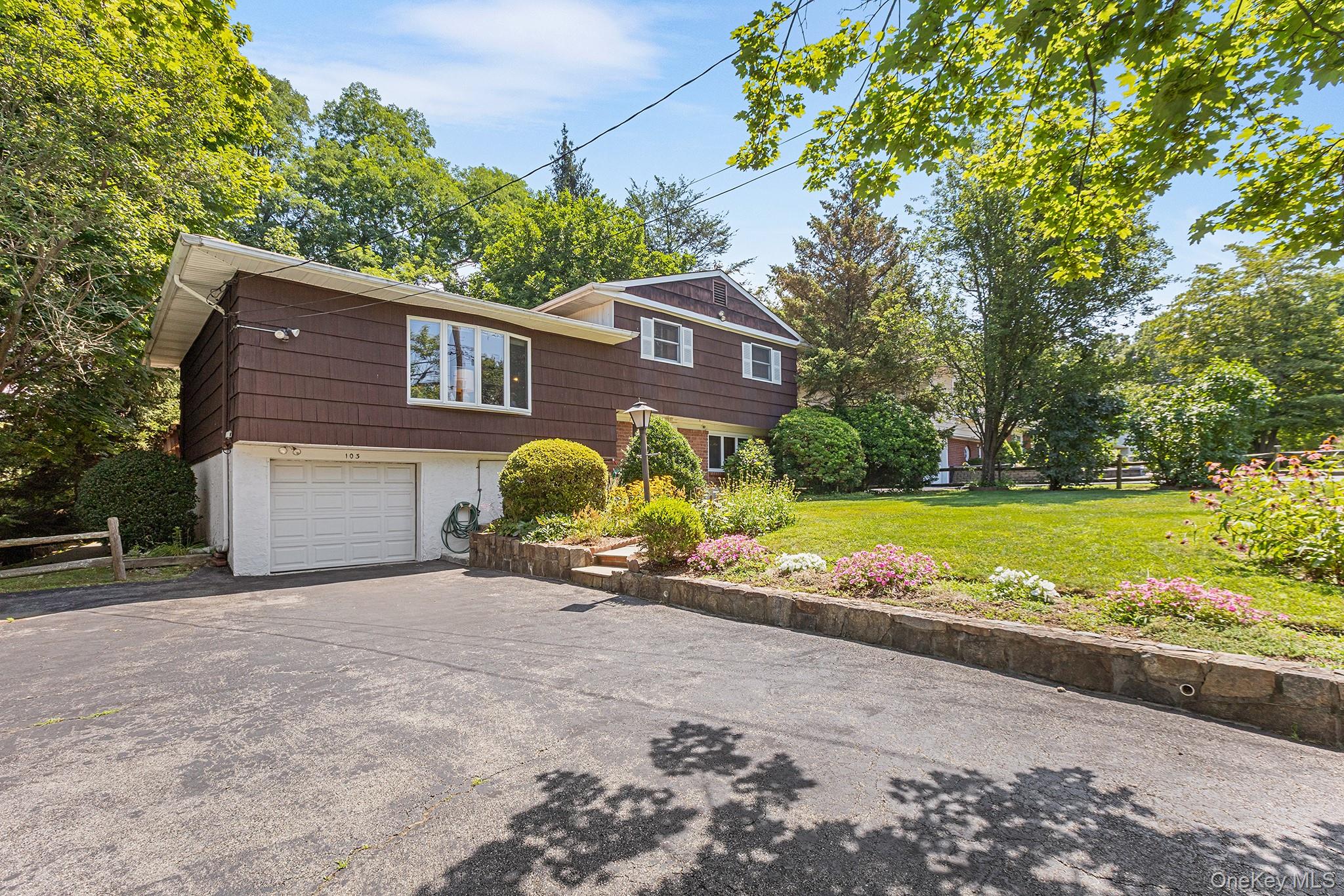 103 Parkview Road, Elmsford, NY 10523