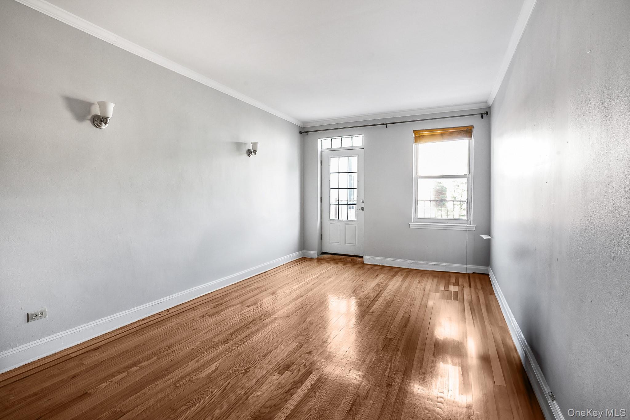 27-18 Newtown ave Avenue, Astoria, NY 11102