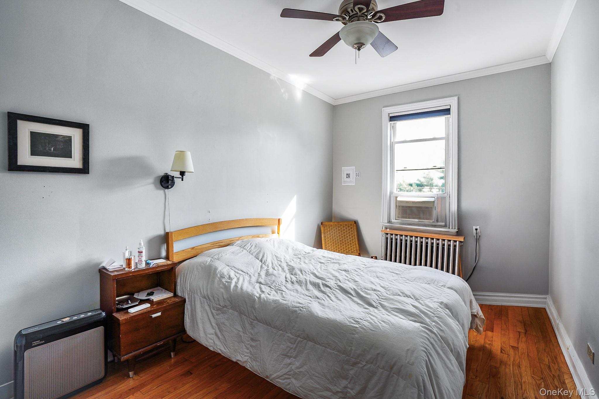 27-18 Newtown ave Avenue, Astoria, NY 11102