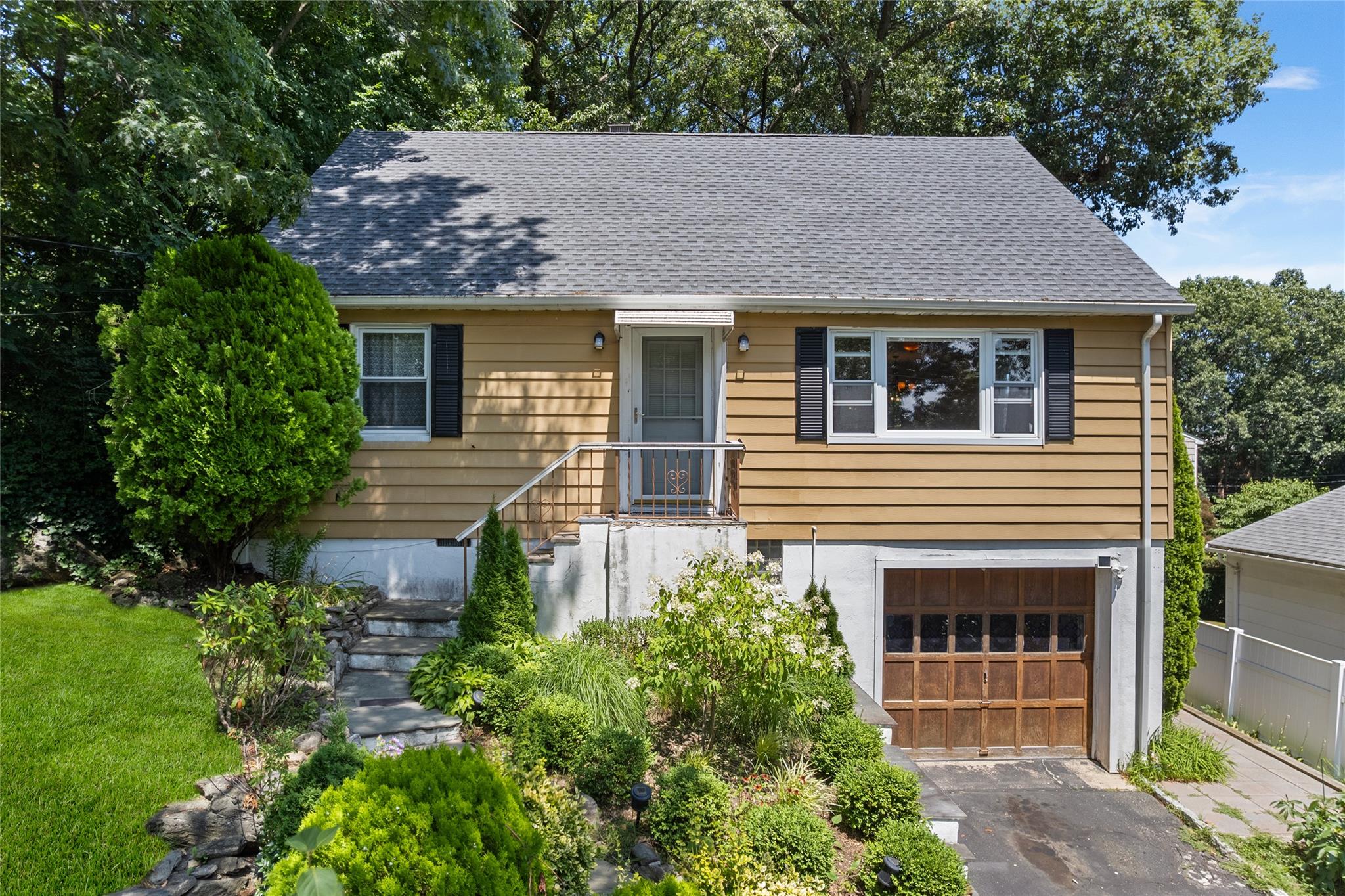 161 Harding Drive, New Rochelle, NY 10801