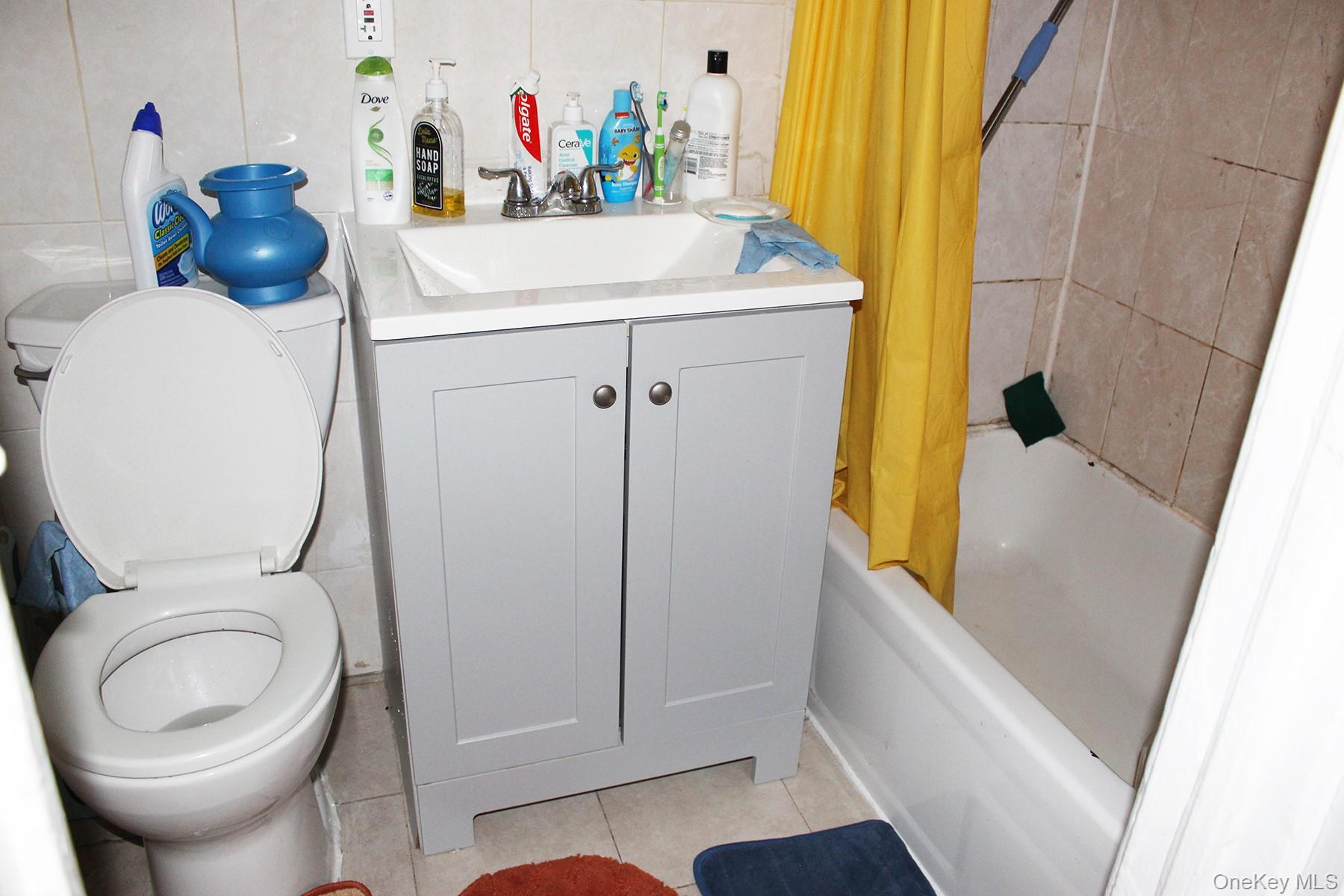 1731 White Plains Road, Bronx, NY 10462