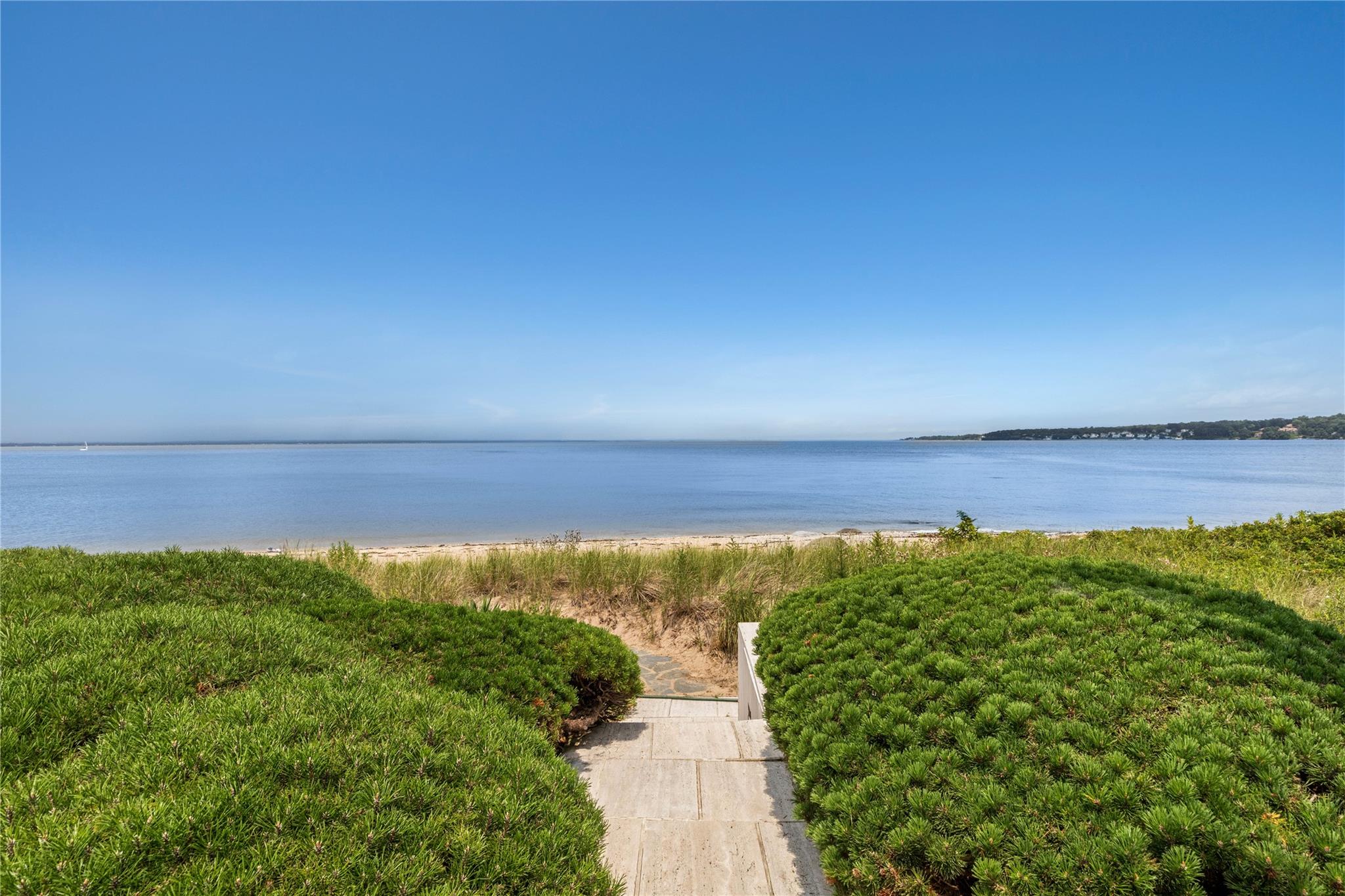 96 Old House Lane, Sands Point, NY 11050