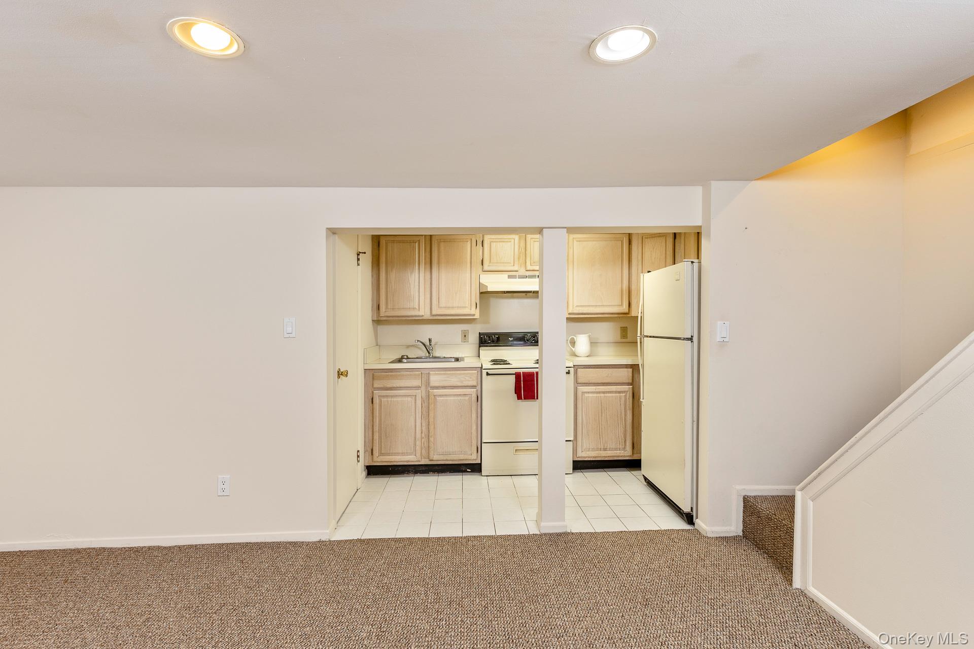 1 Garfield Court, Nesconset, NY 11767