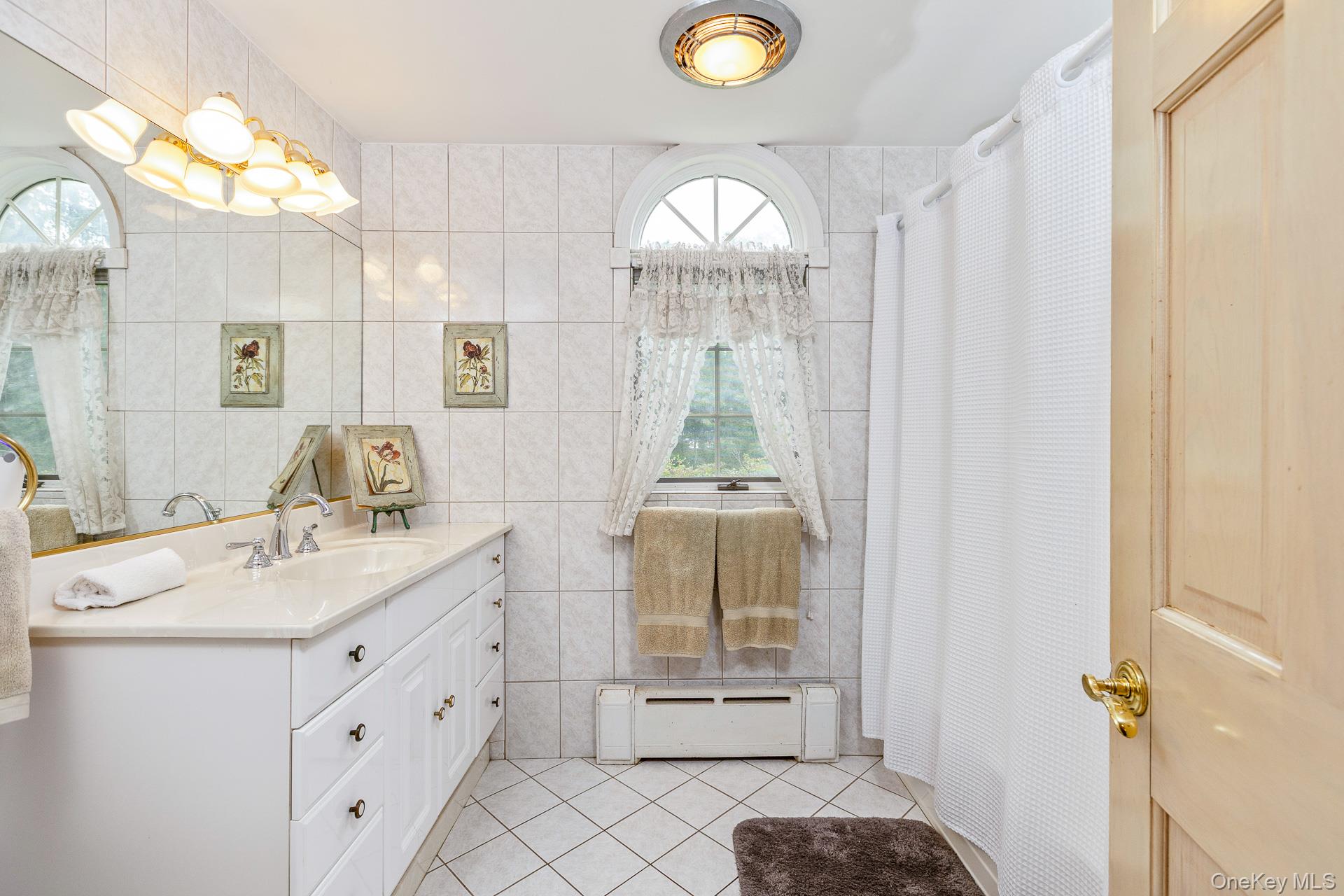 1 Garfield Court, Nesconset, NY 11767