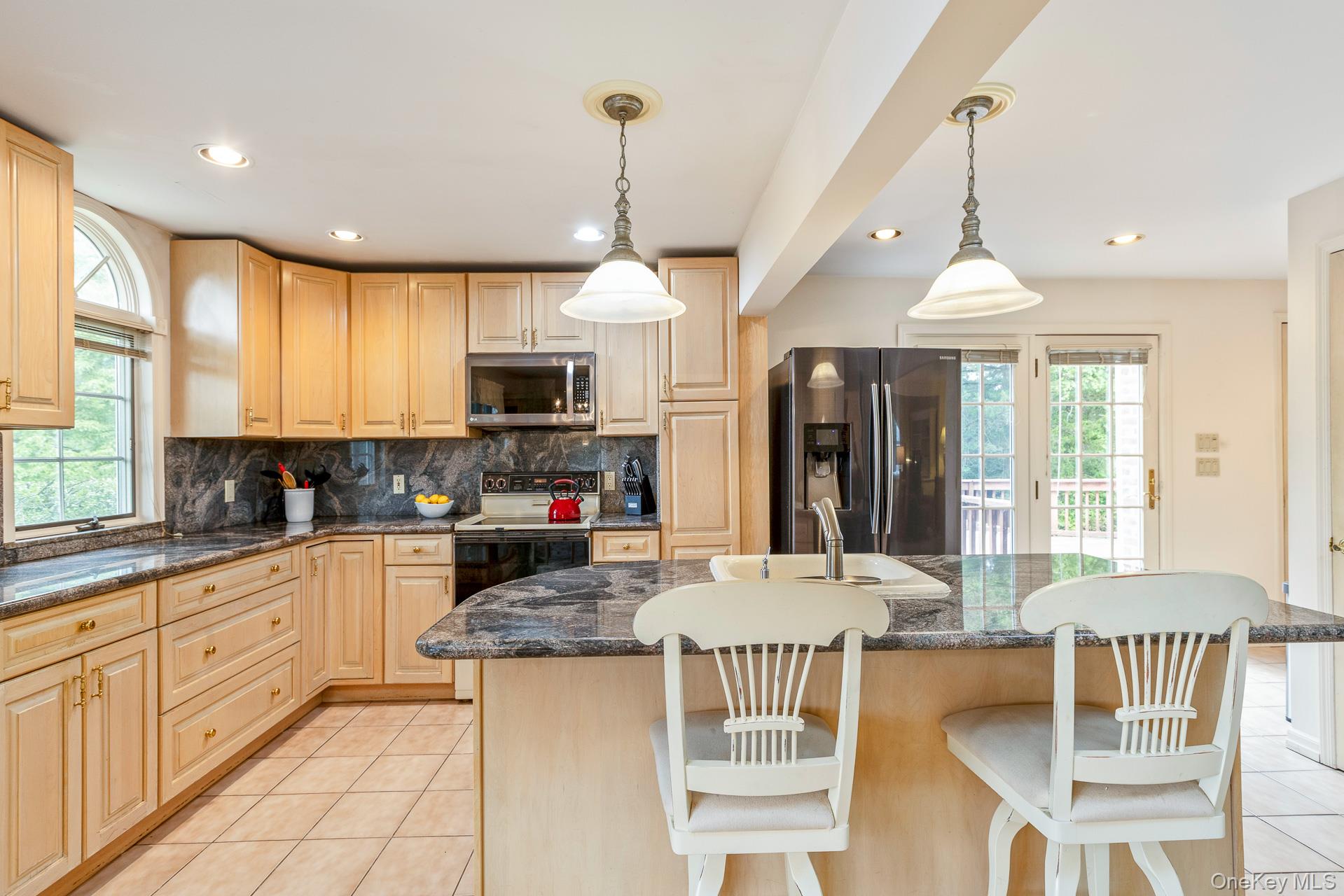 1 Garfield Court, Nesconset, NY 11767