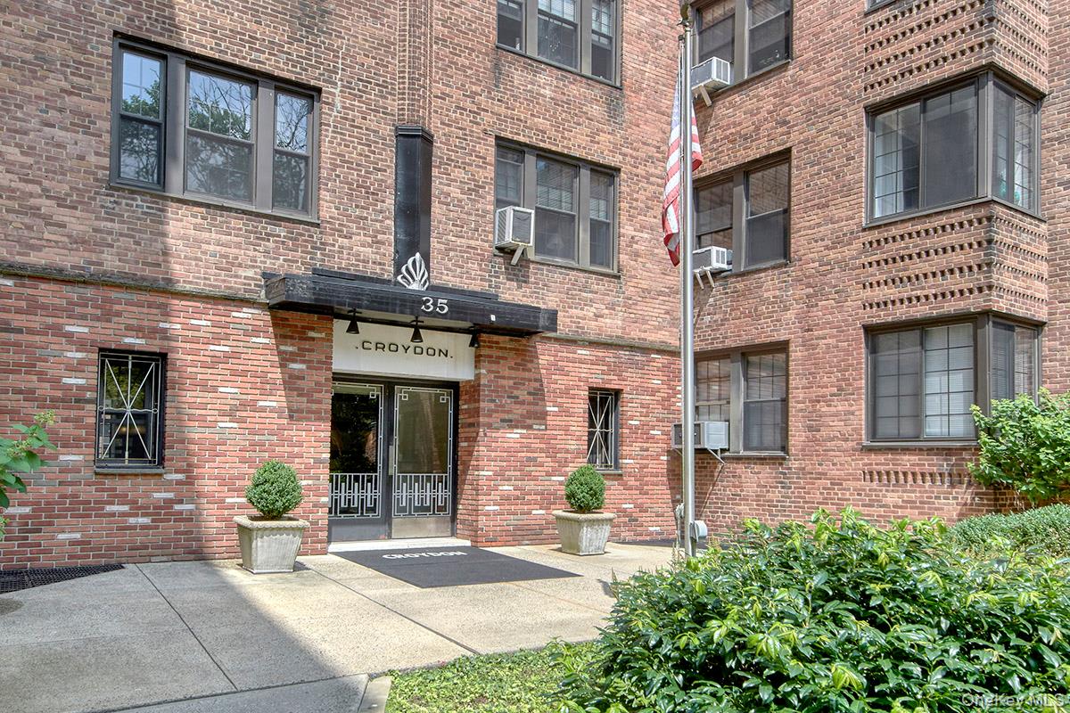 35 Parkview Avenue # 3F, Bronxville, NY 10708